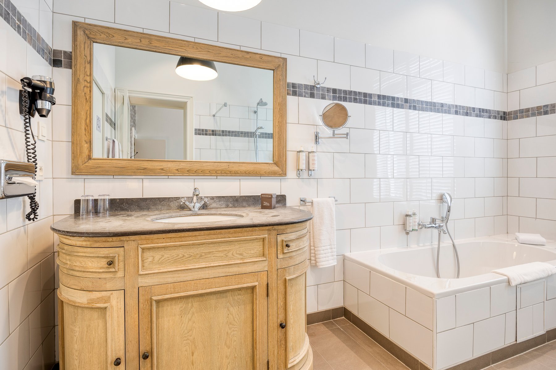 aaefc9a4-c43b-47ce-9592-b9de4cc5cc81