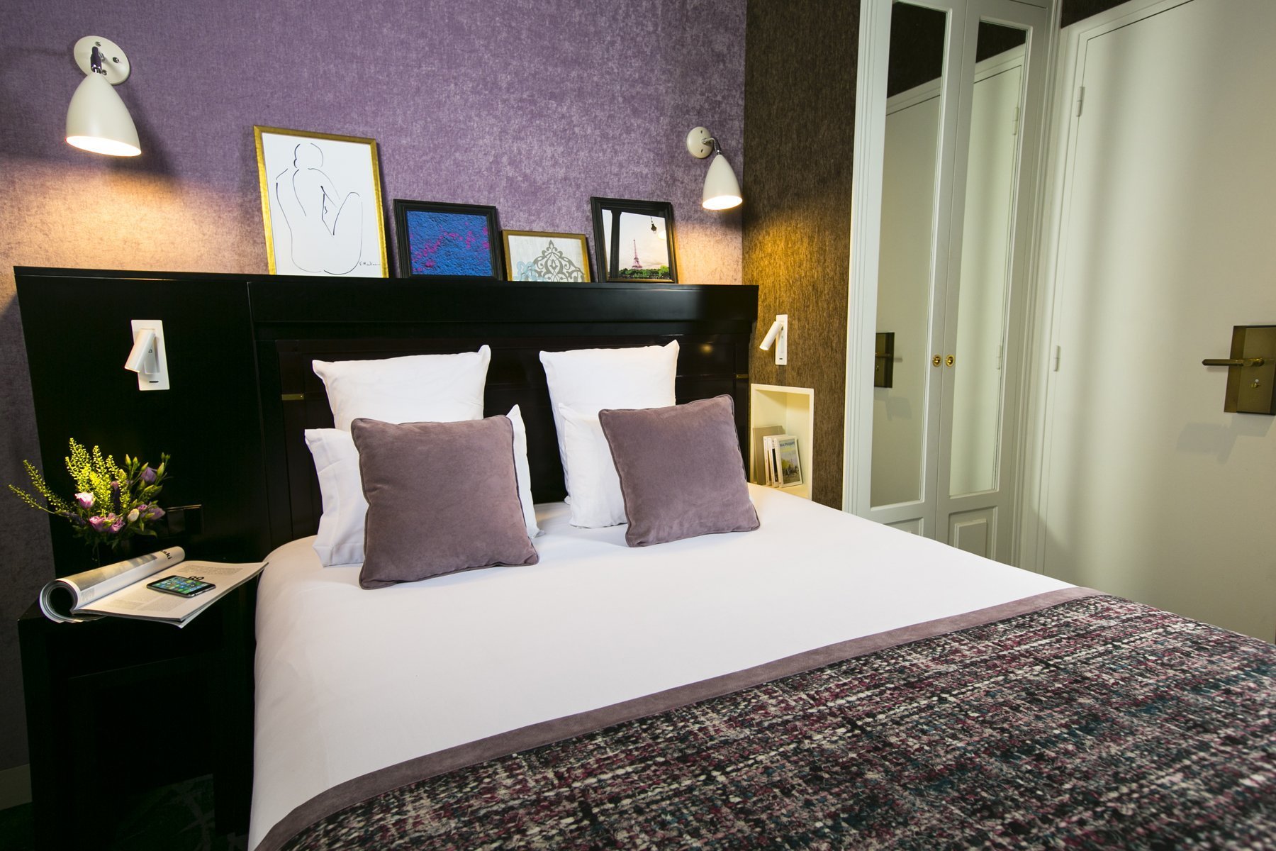 BW Plus De Neuville Arc de Triomphe | Classic Room