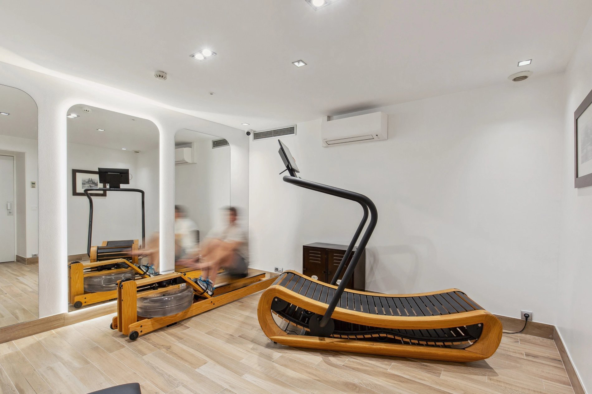 ac6c458b-6858-4d68-a044-a045665dc900