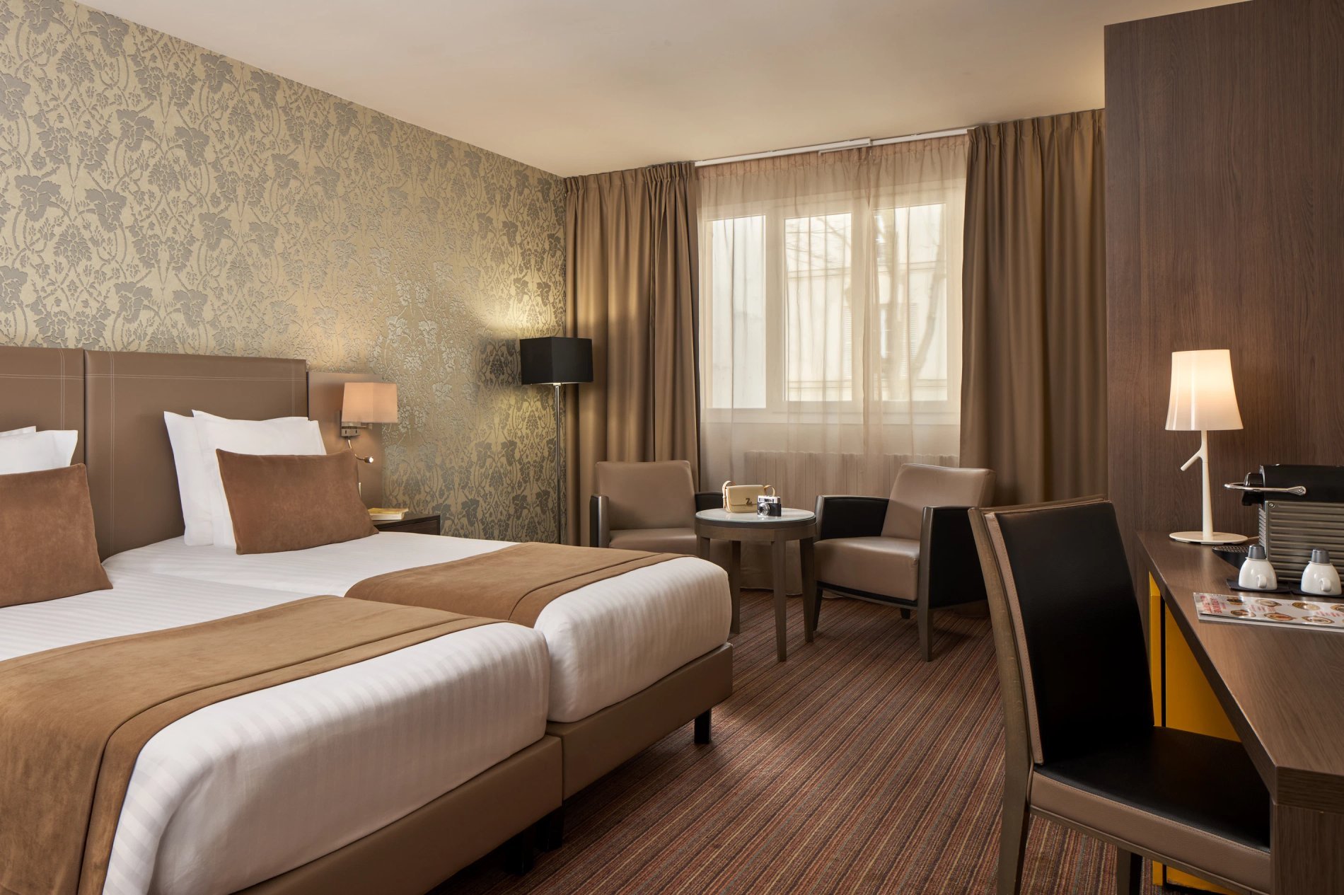 Chambre quadruple 2 pièces au Timhotel Opéra Blanche Fontaine