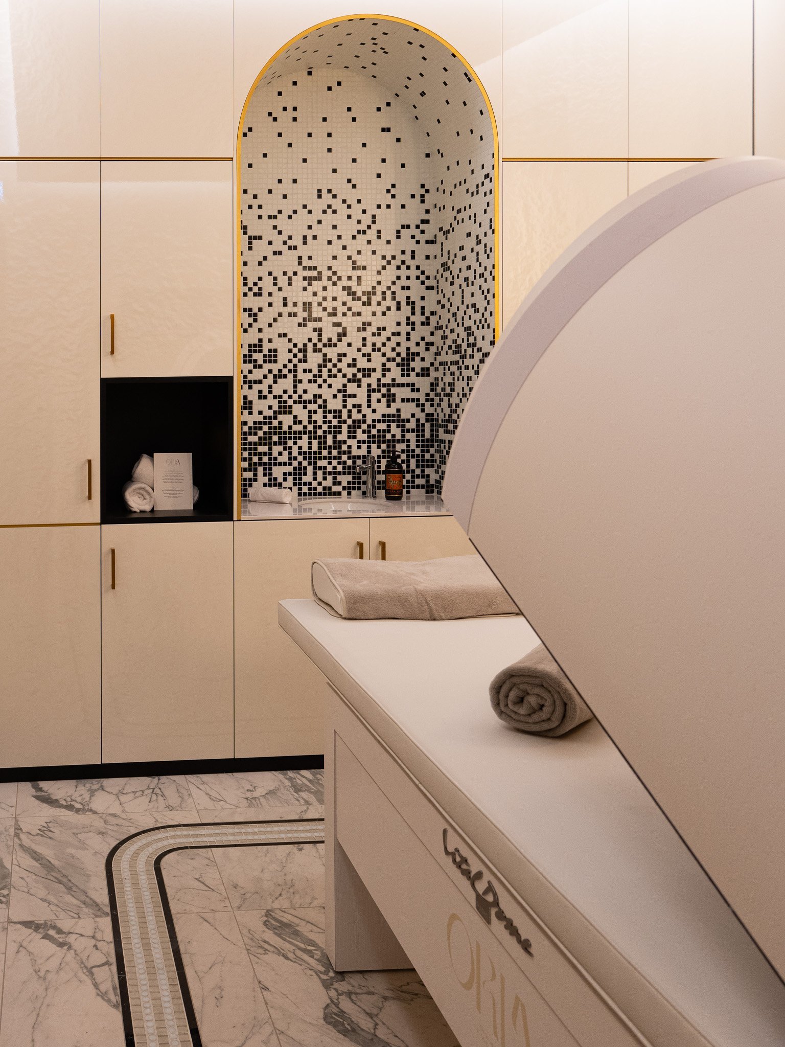 add6eb6d-06aa-4b39-a2ee-b3d48395f7f5