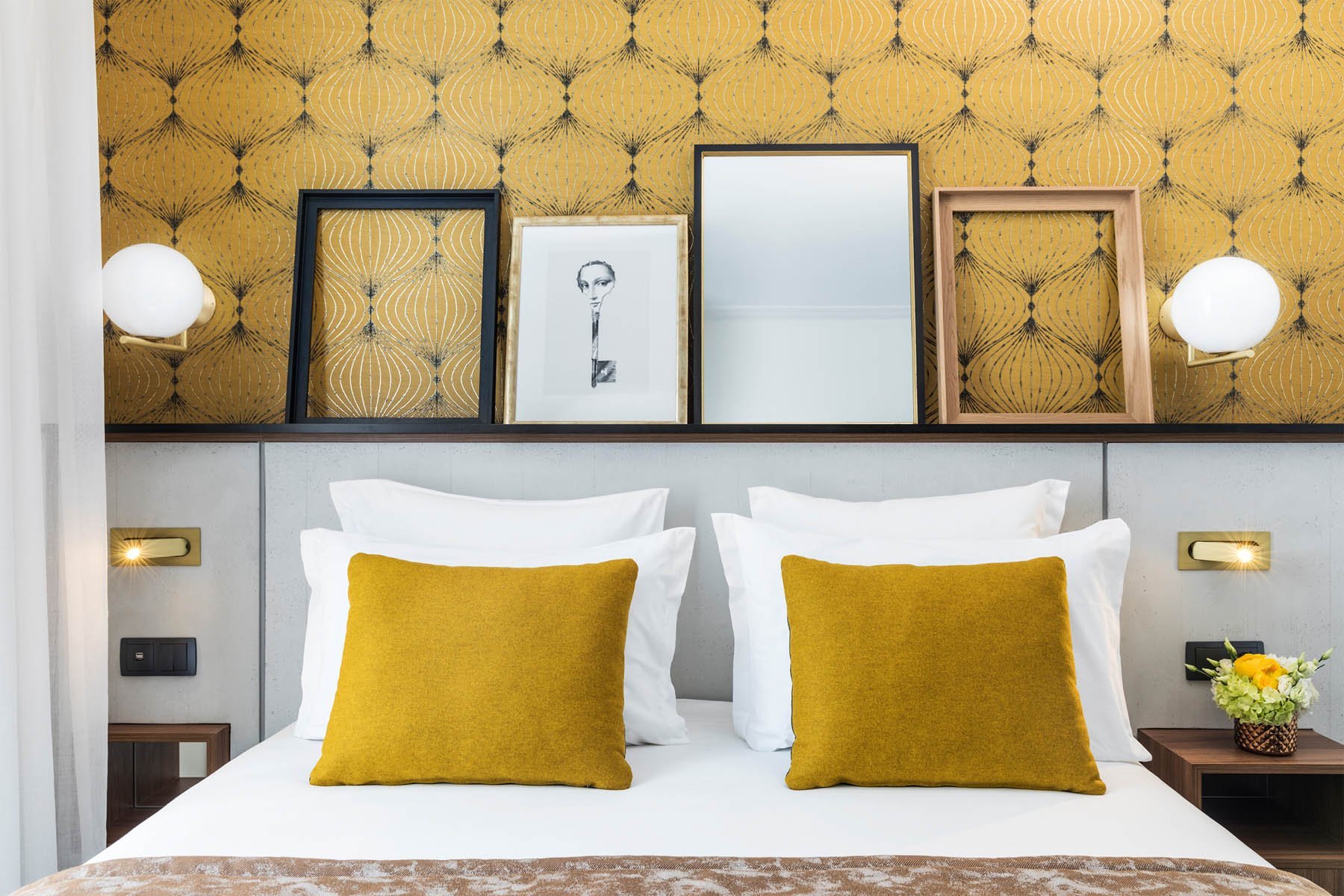 BW Plus La Demeure | Yellow room | Romantic Afternoon in Paris