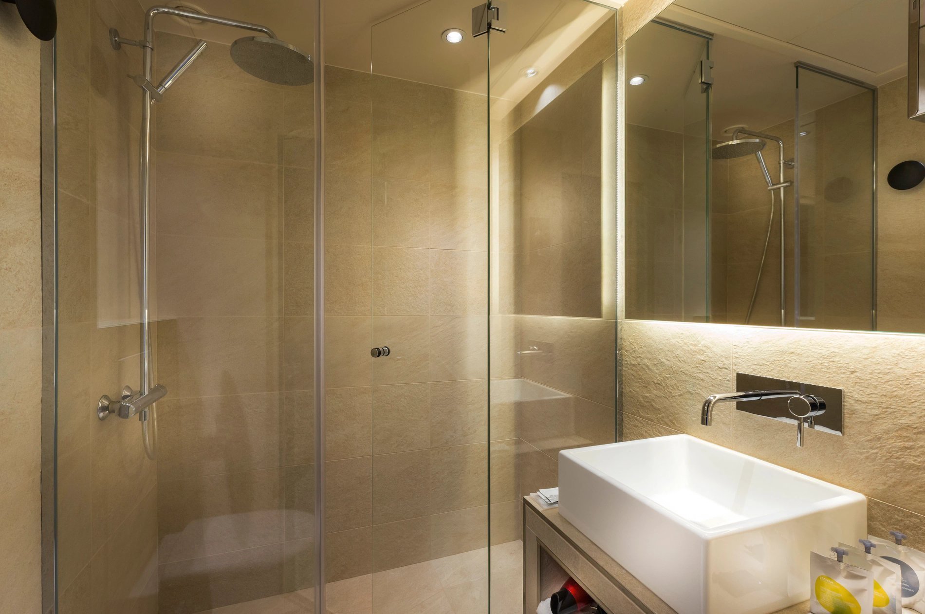 b03beee0-ea7b-48aa-b4a6-be42d9d36bb9