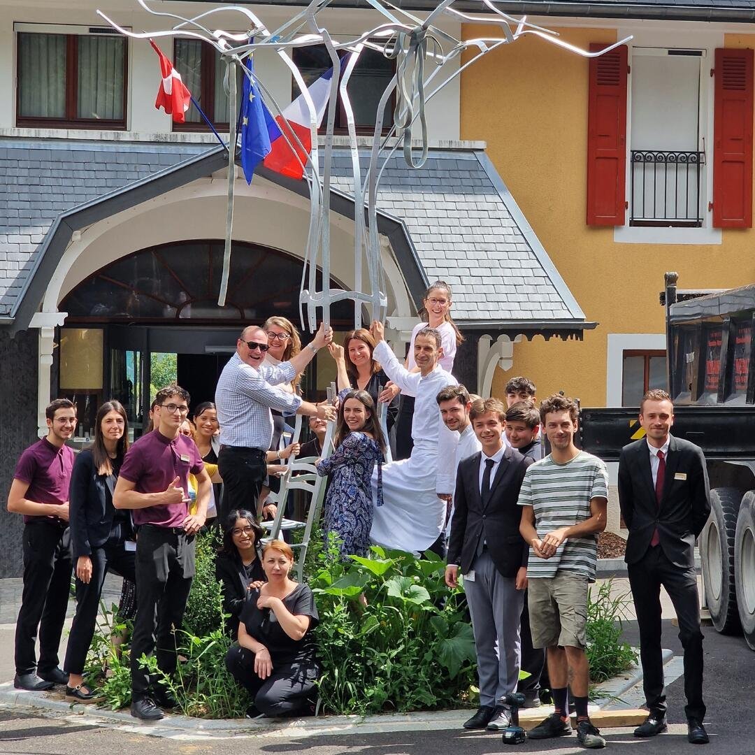 Les Trésoms | Employees in action