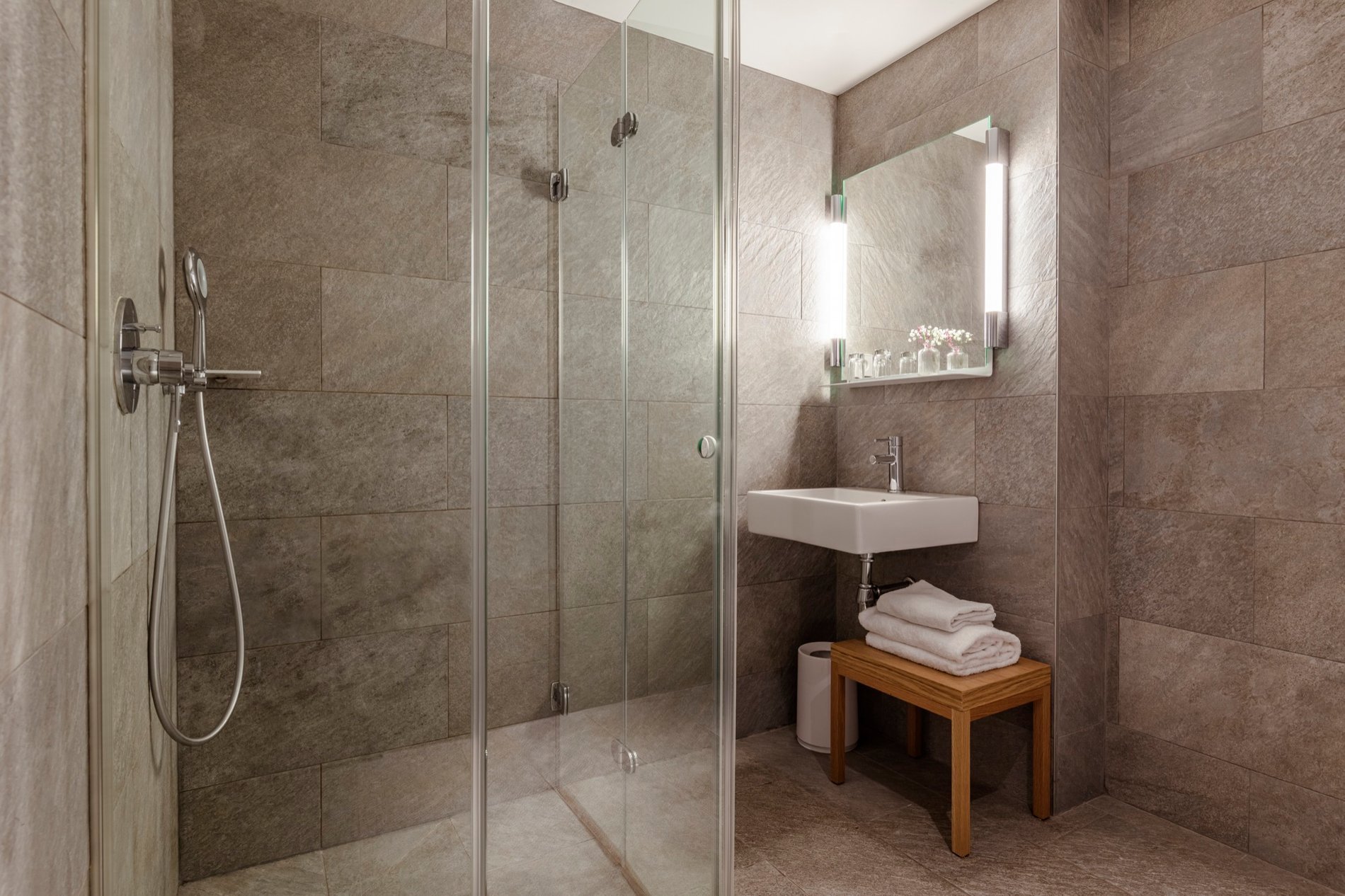 club room 9 hotel République Paris