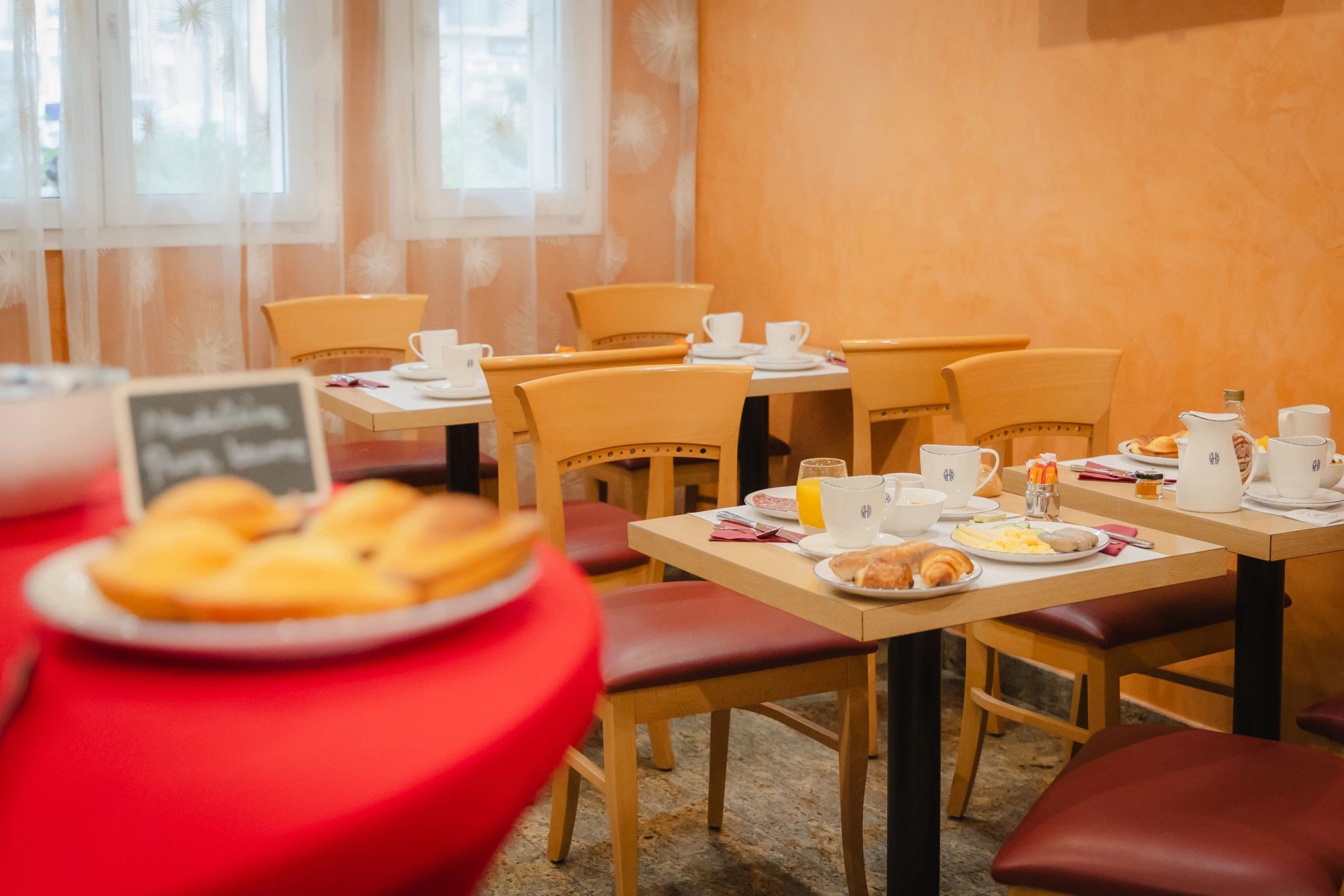 b1248112-d9d6-47ba-9714-e00e05c93848