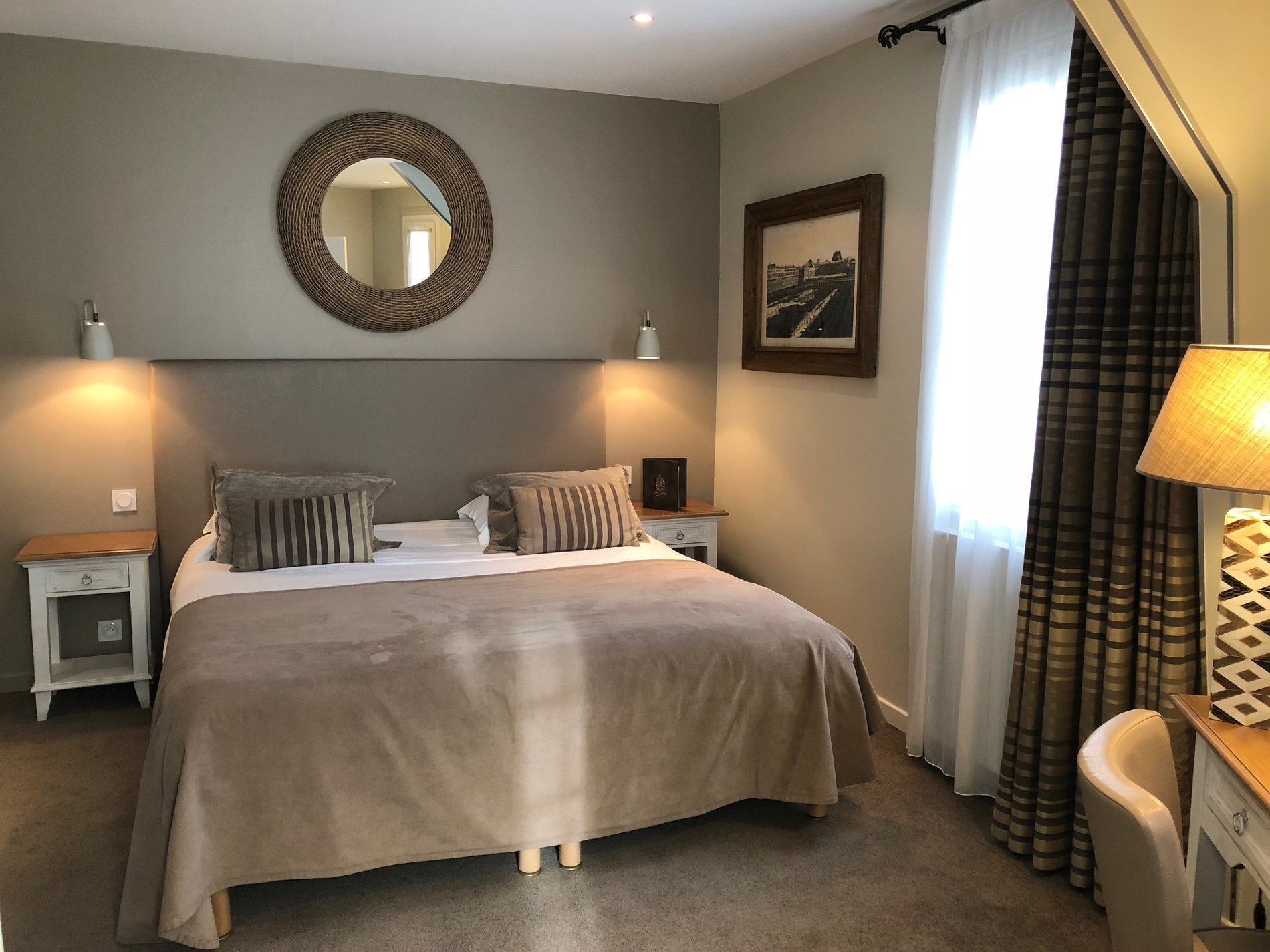 b15e6ff7-7732-4a4c-8d6a-1cae051a8ba3