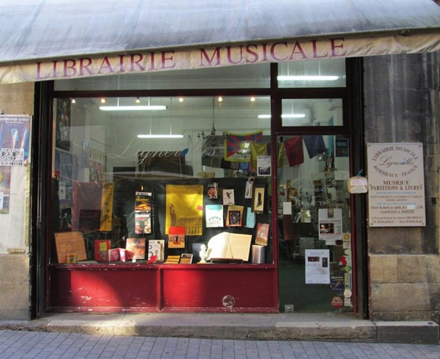 LA LIBRAIRIE MUSICALE 9 Hotel Central Brussels