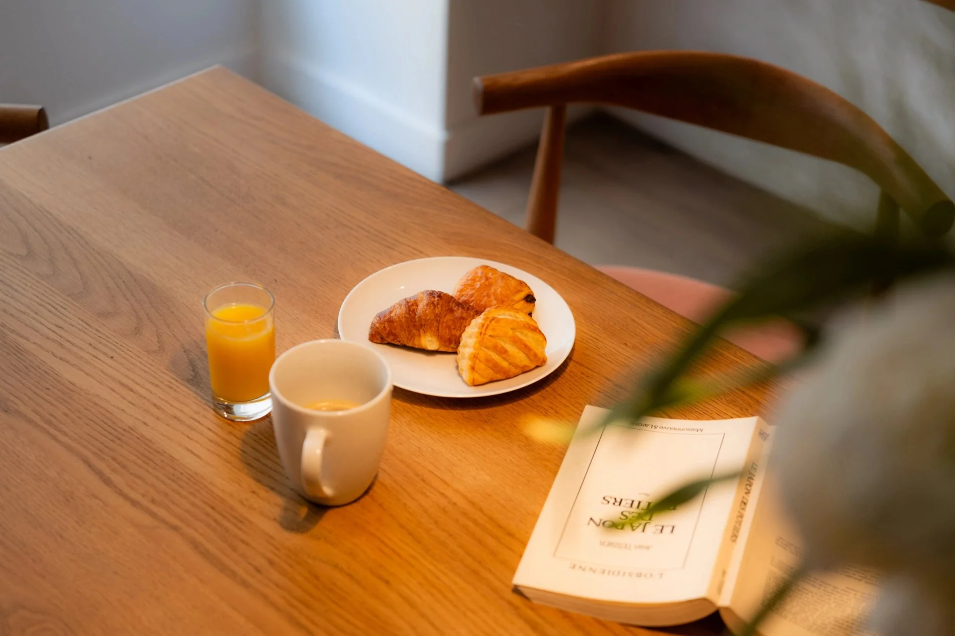 9 hotel opera paris petit dejeuner express 1