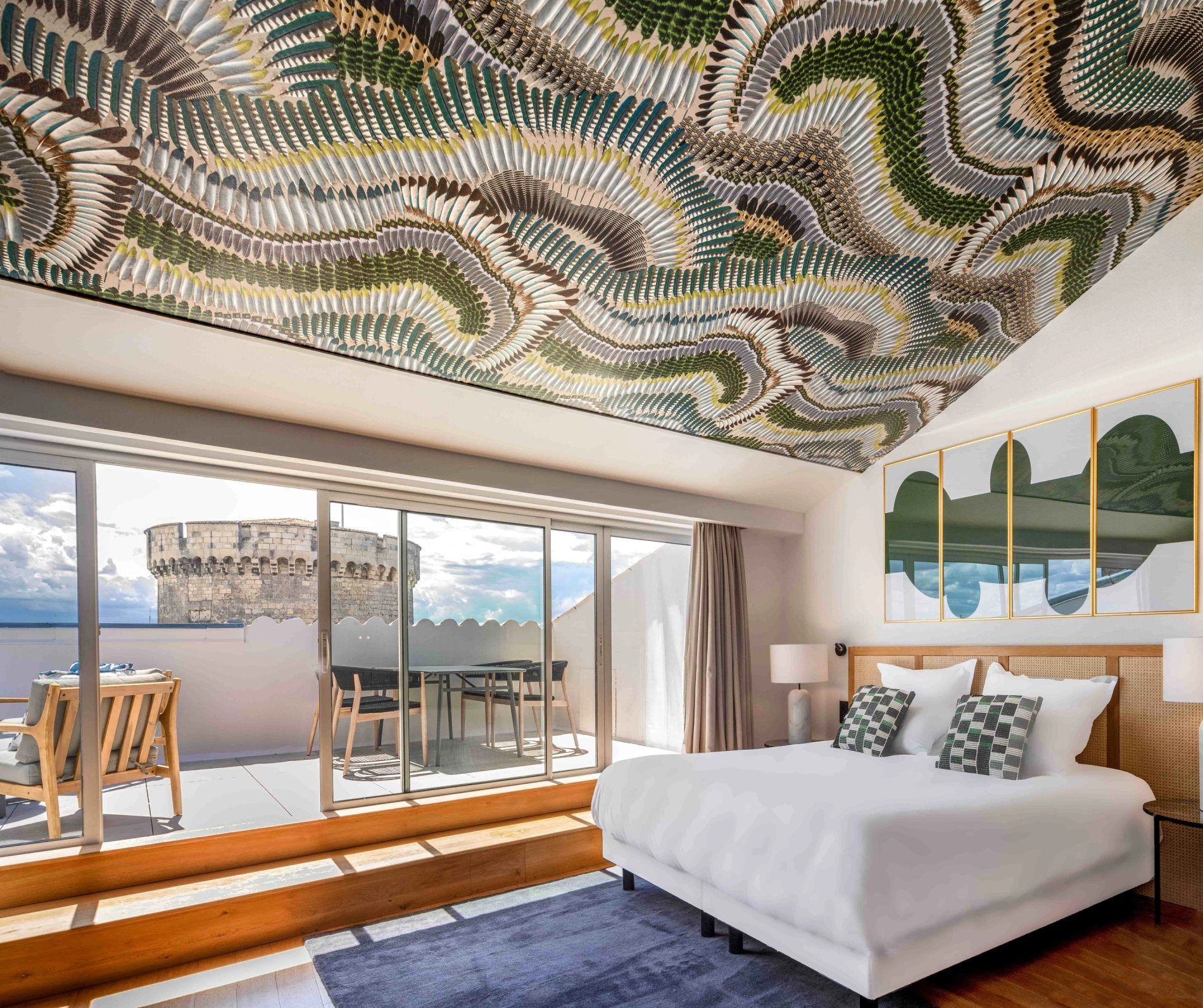 b28964cf-74d3-4c7d-81ad-2a91229dd3e0