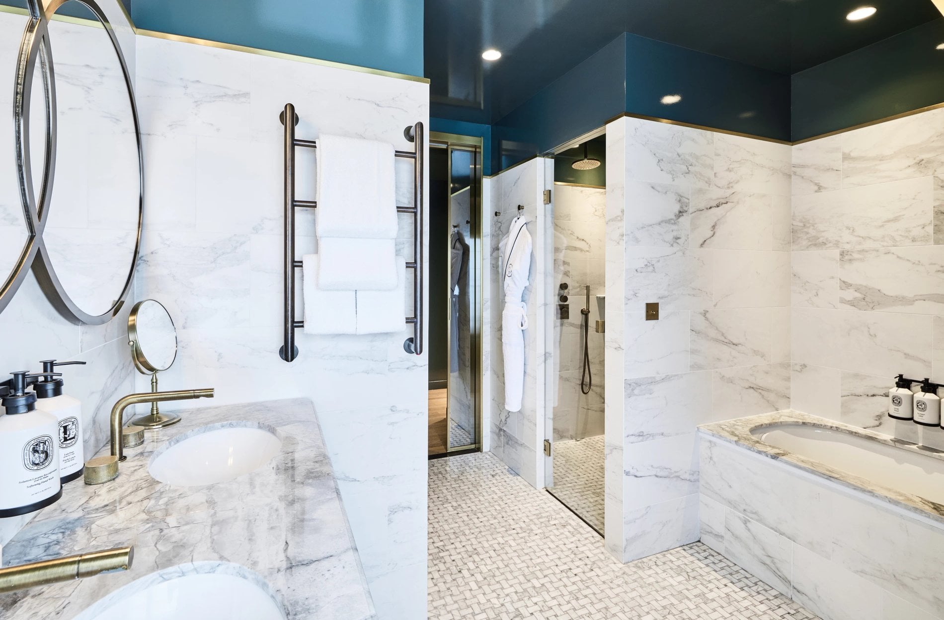 b31c149f-366c-43f9-a914-f2997f9d9b14