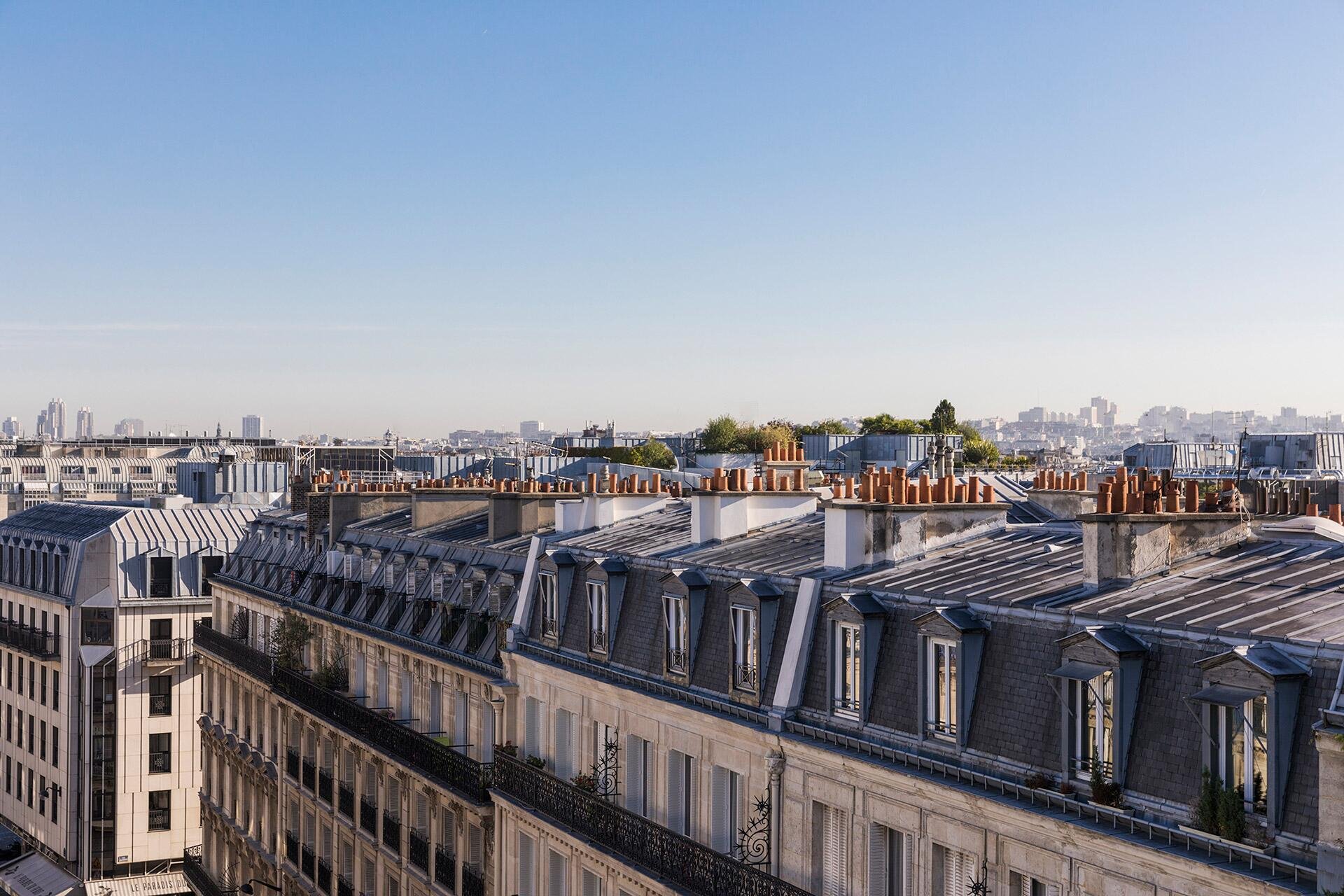 Maison Albar Hotels Le Pont-Neuf view on Paris rooftops
