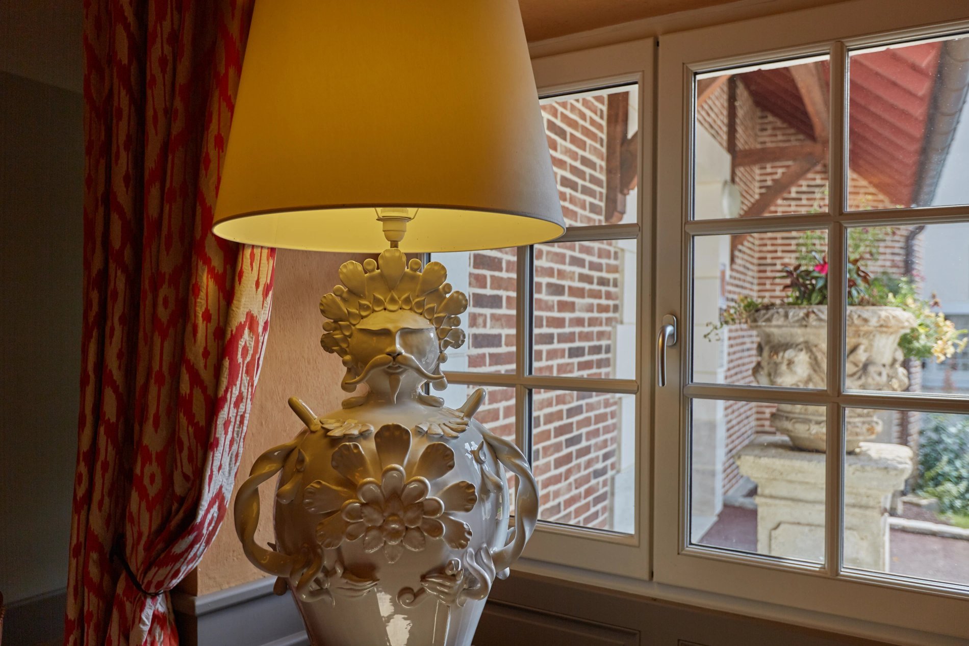 b45140f0-346a-4638-8d26-e47c548d1229