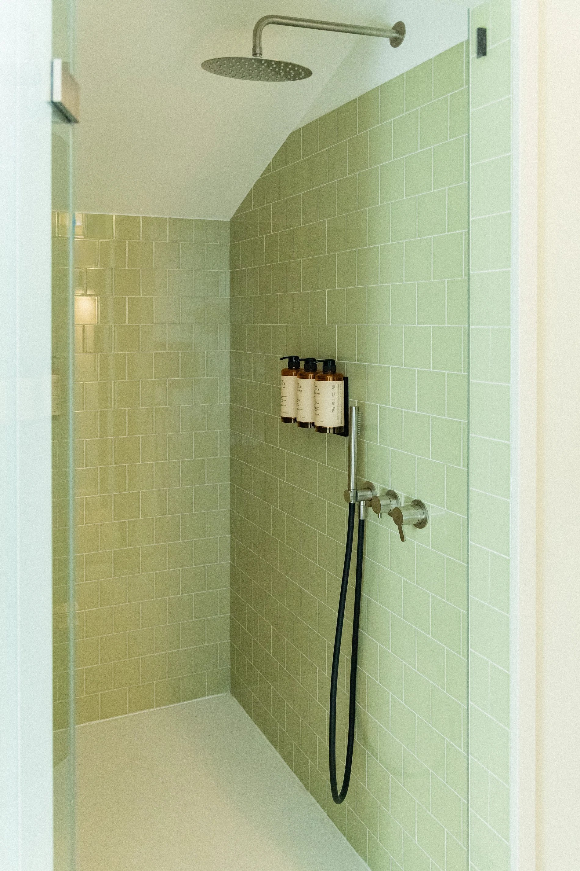 b4621427-06cb-4743-b0ce-e209486a1480