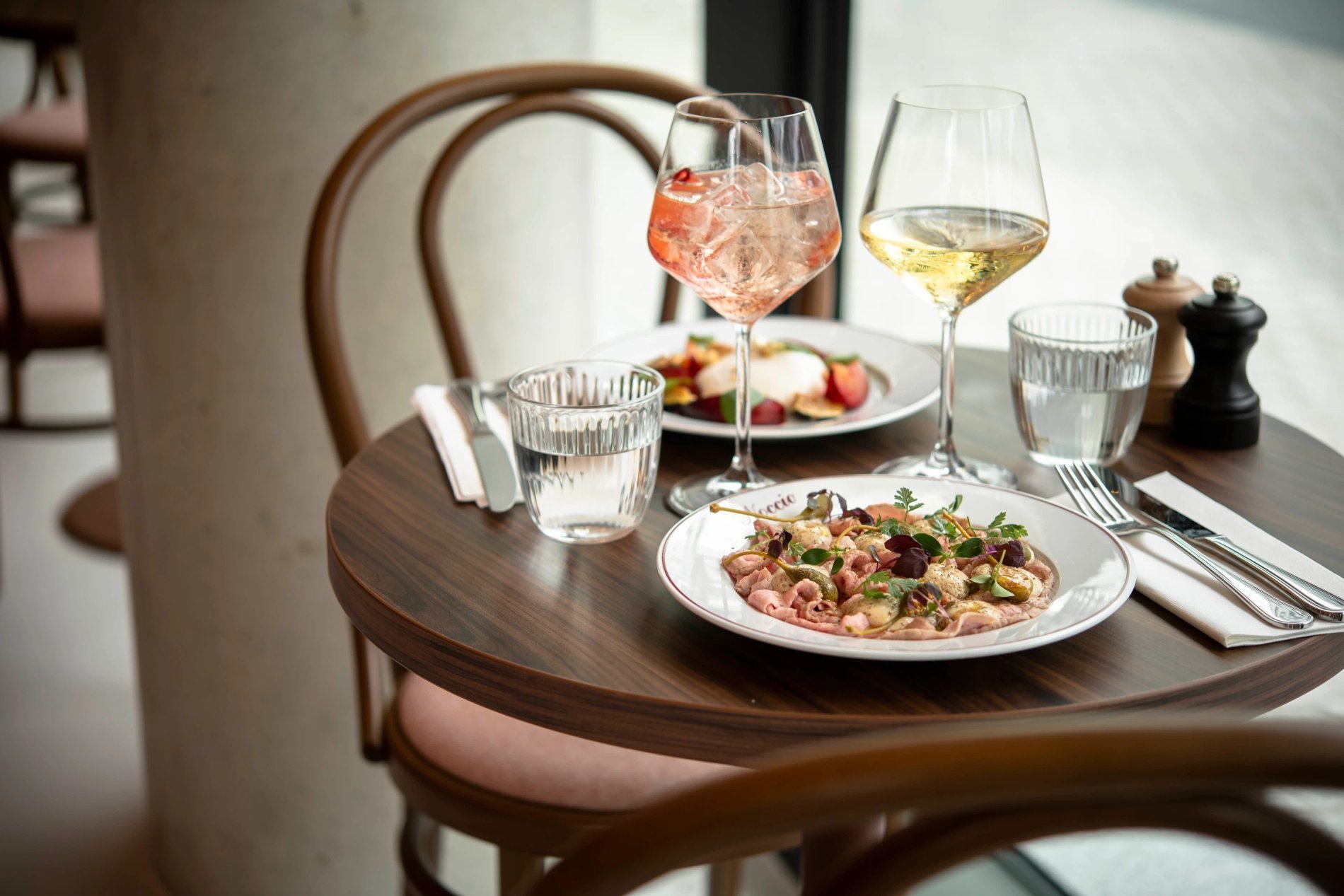 b4865cf5-d990-40c7-b3ab-70516904224f