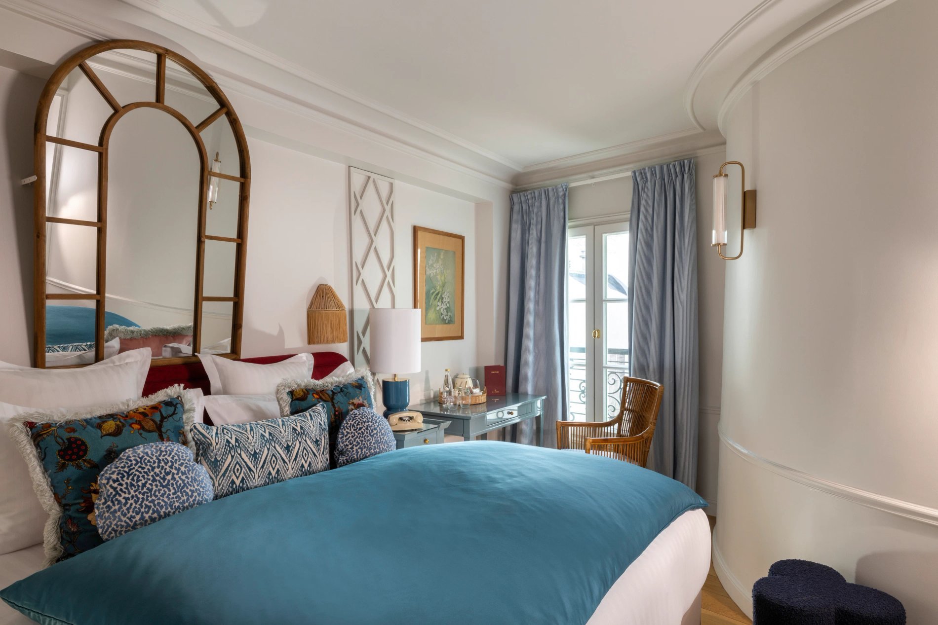 Hôtel Le Lavoisier Chambre Classique Bureau Bouilloire