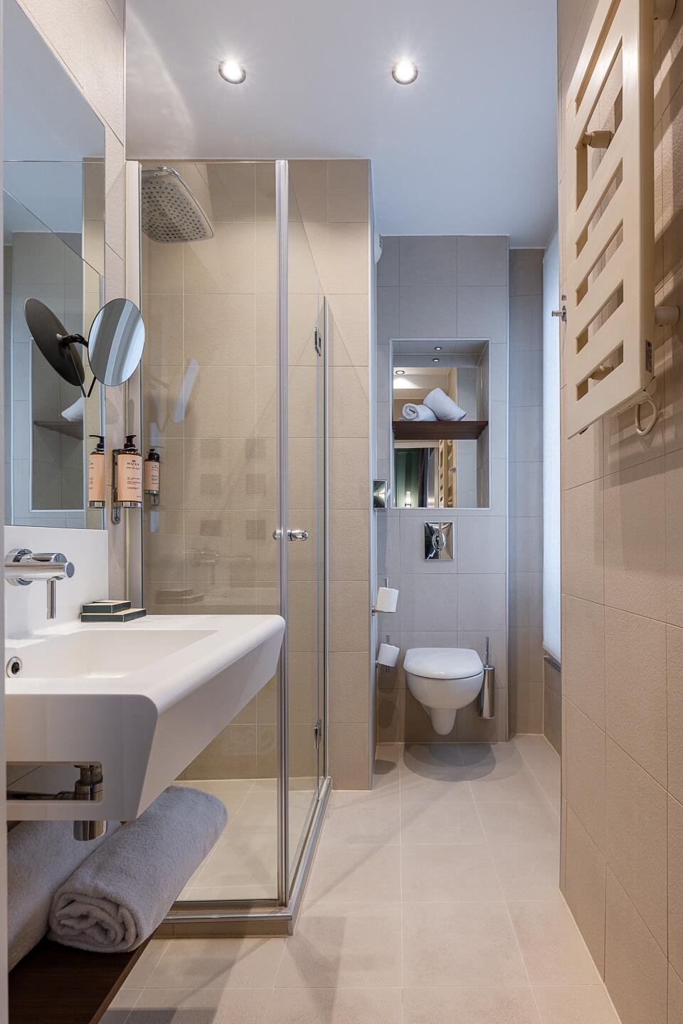 Best Western Plus Élysée Secret Bathroom Secret Room