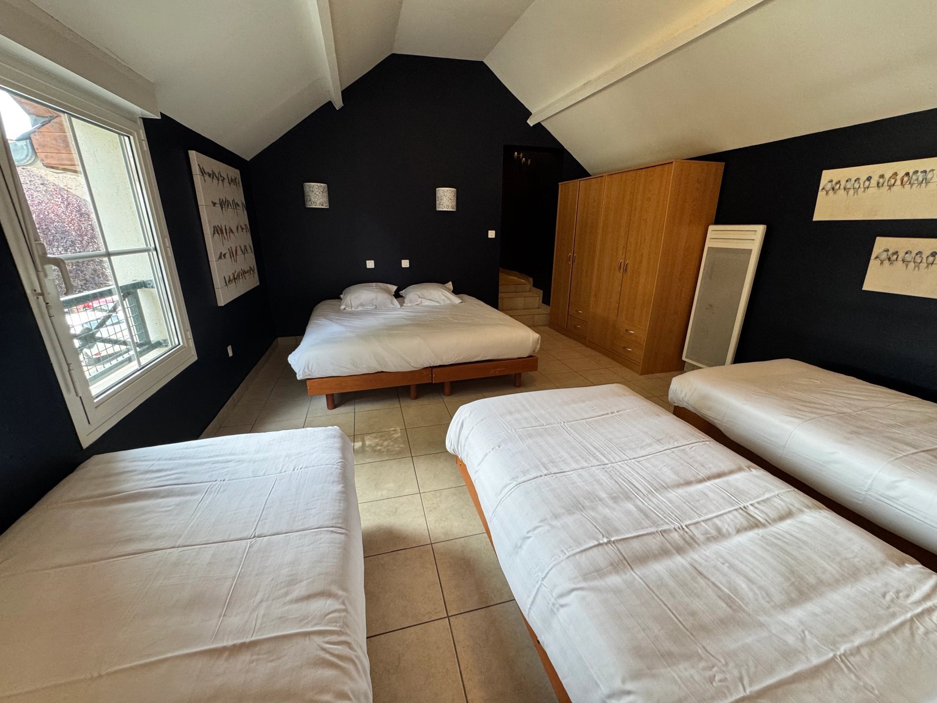 b605d0d8-029e-4c33-87a1-09f8d554f1af