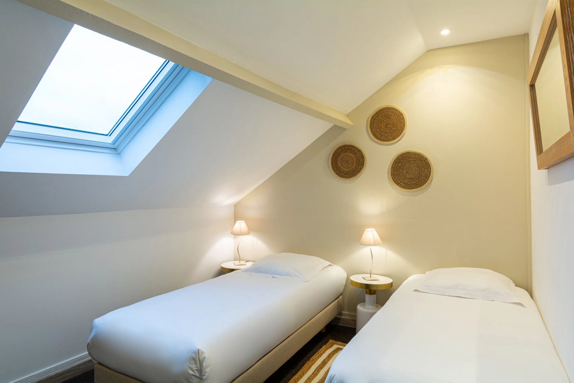 b70d44cf-6778-423d-b995-d80fe0c85597