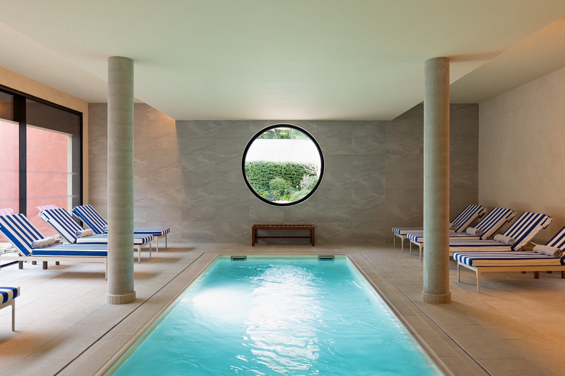 b746ab6c-50d0-49f8-9c5c-f8467e504b18