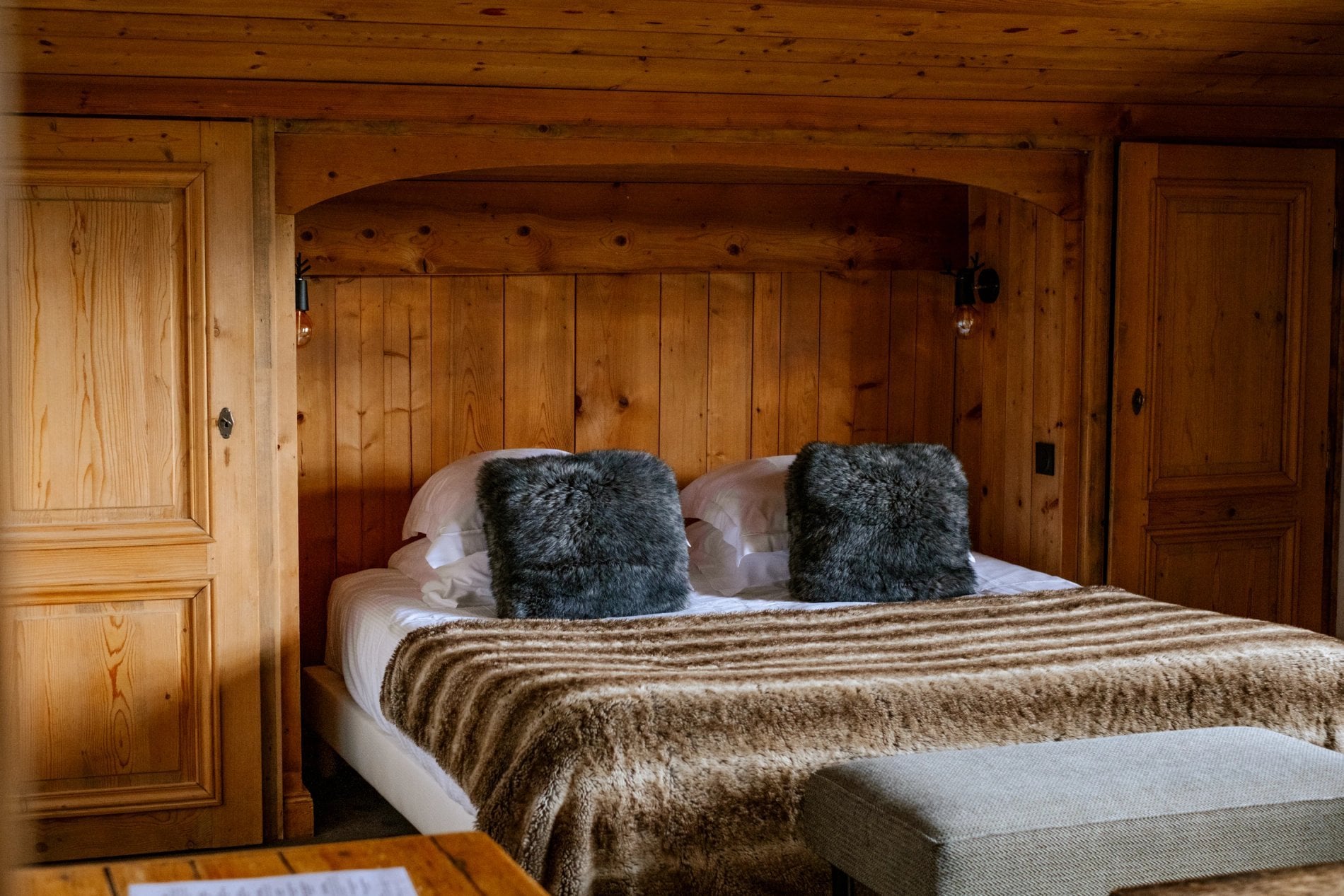 b9642ec0-95d1-42b2-b8f9-dc4aa79889aa