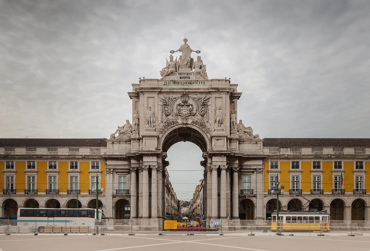 Triumph Arch Rua Augusta Lisbon 9 Hotel Mercy