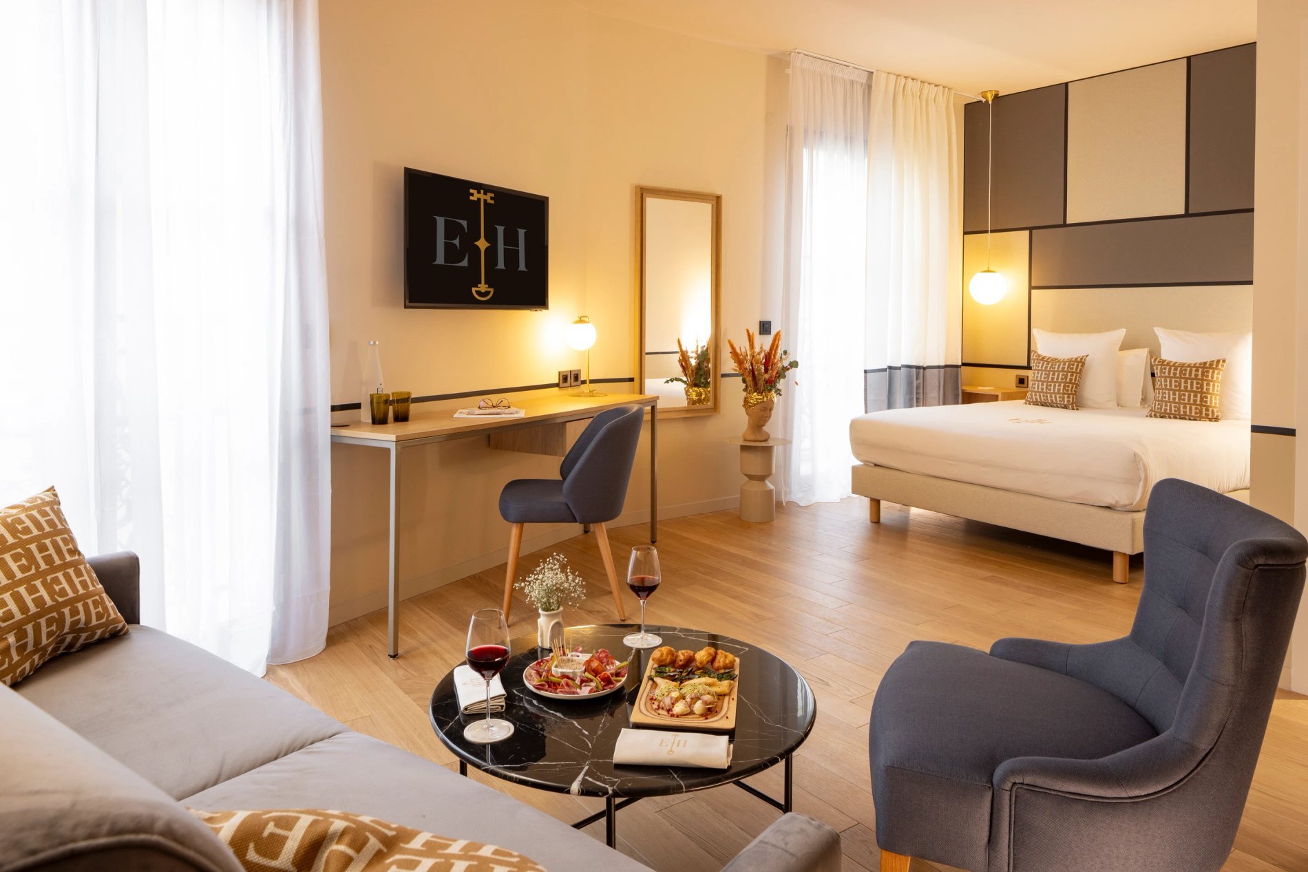 b9ee5c24-c36b-449b-a0b7-2b2b7800e389