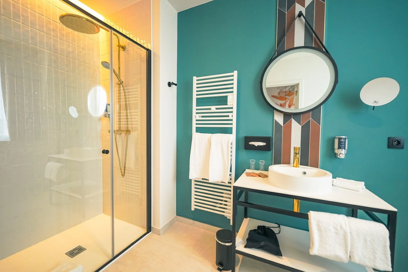 Nouvel hôtel Gasthuis – salle de bain design à Louvain