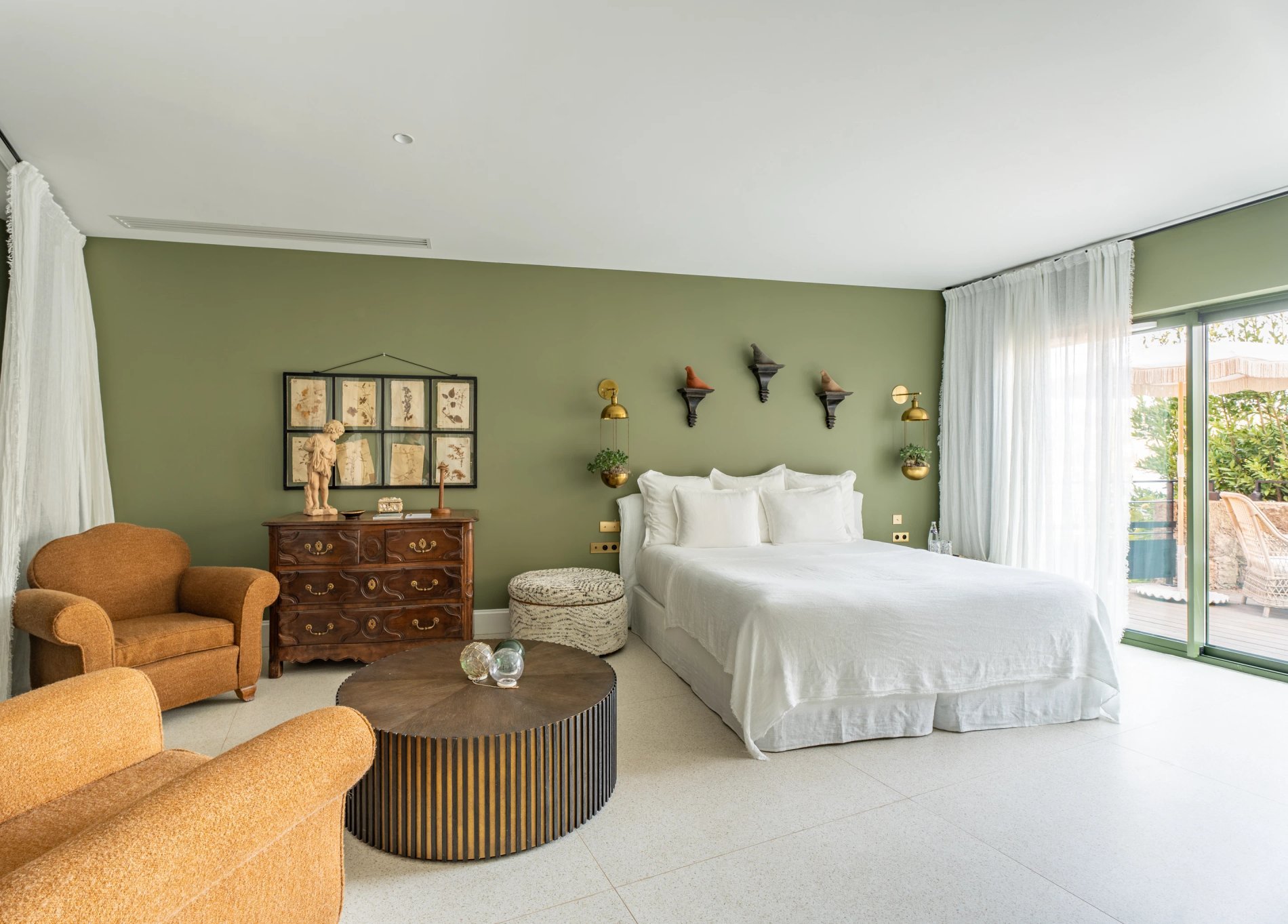 bb57ded3-04b3-46a6-87e8-4f85011e277d