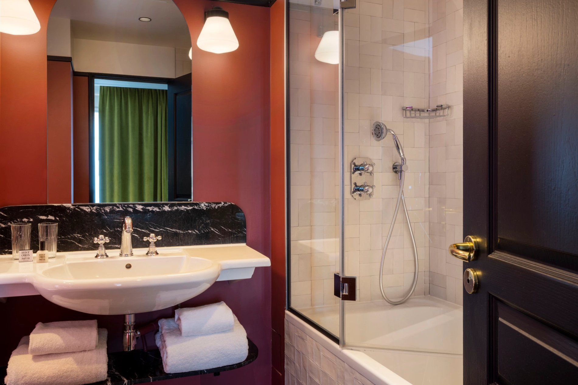 Grand Hôtel Chicago Chambre Deluxe Salle de bain Baignoire