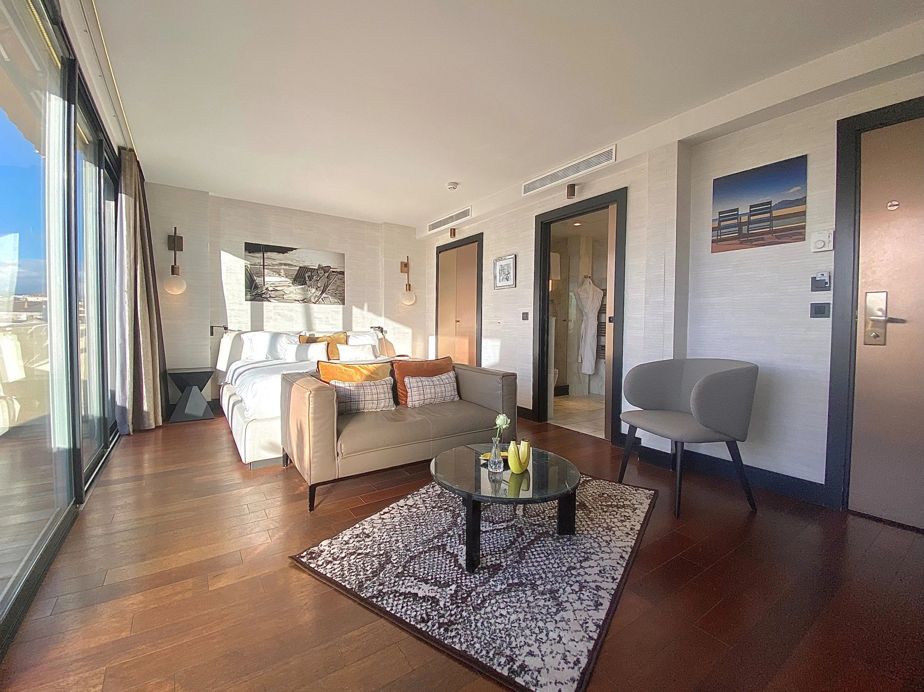 Hôtel Cannes Centre Univers, 