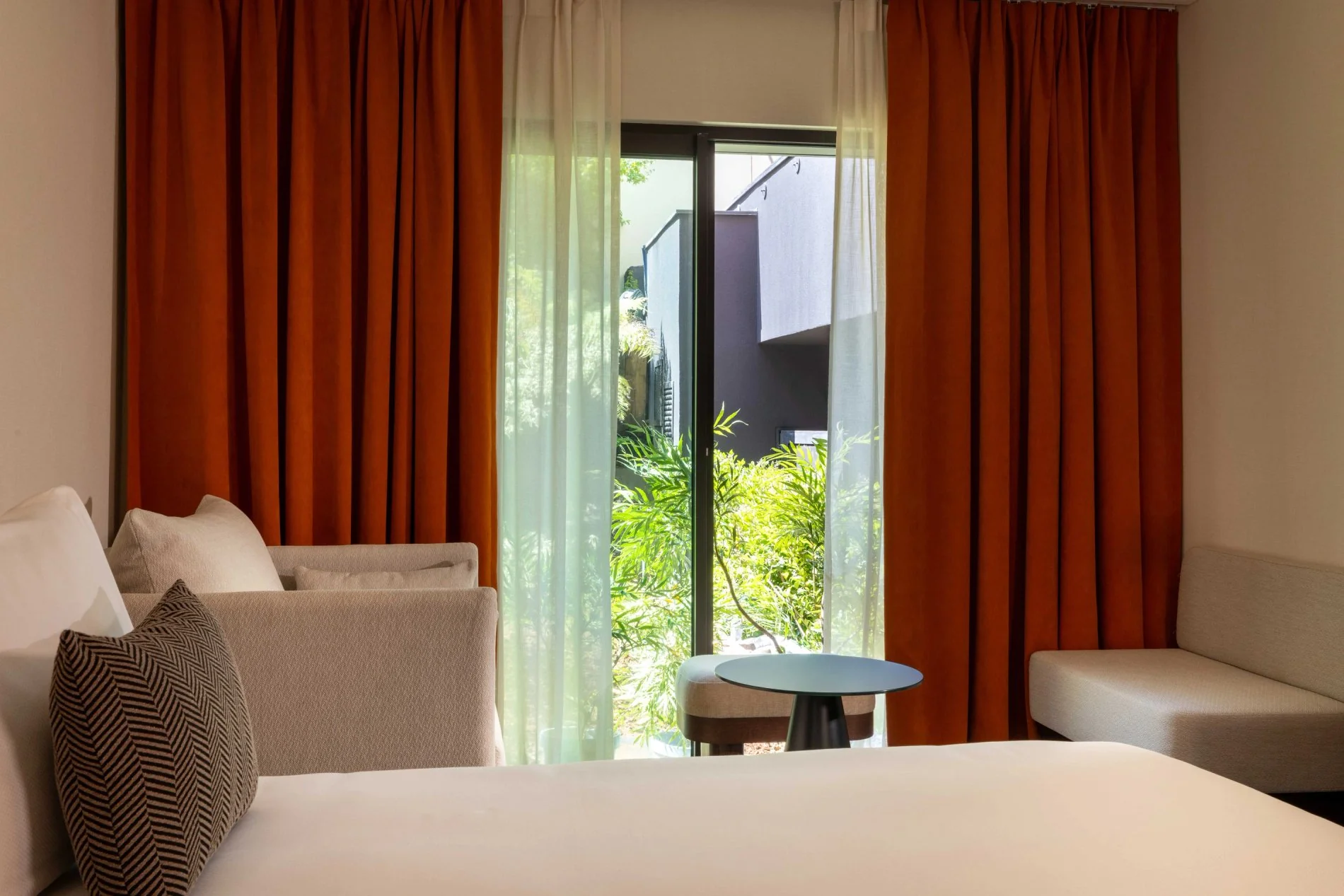 bbe6500b-5a5a-421e-9793-e862fdbd6794