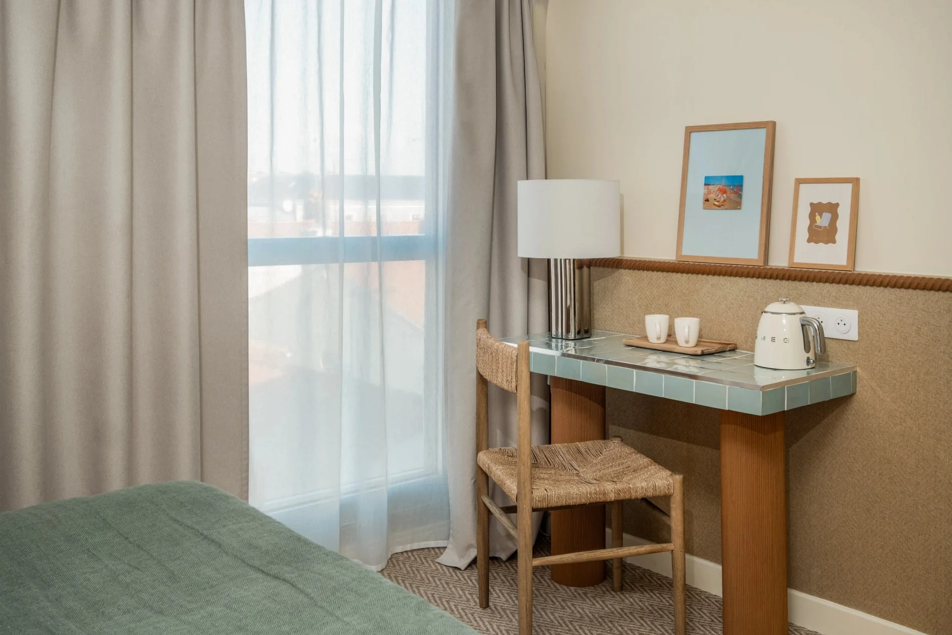 Coeur Marin Hotel_Standard room_Seating area