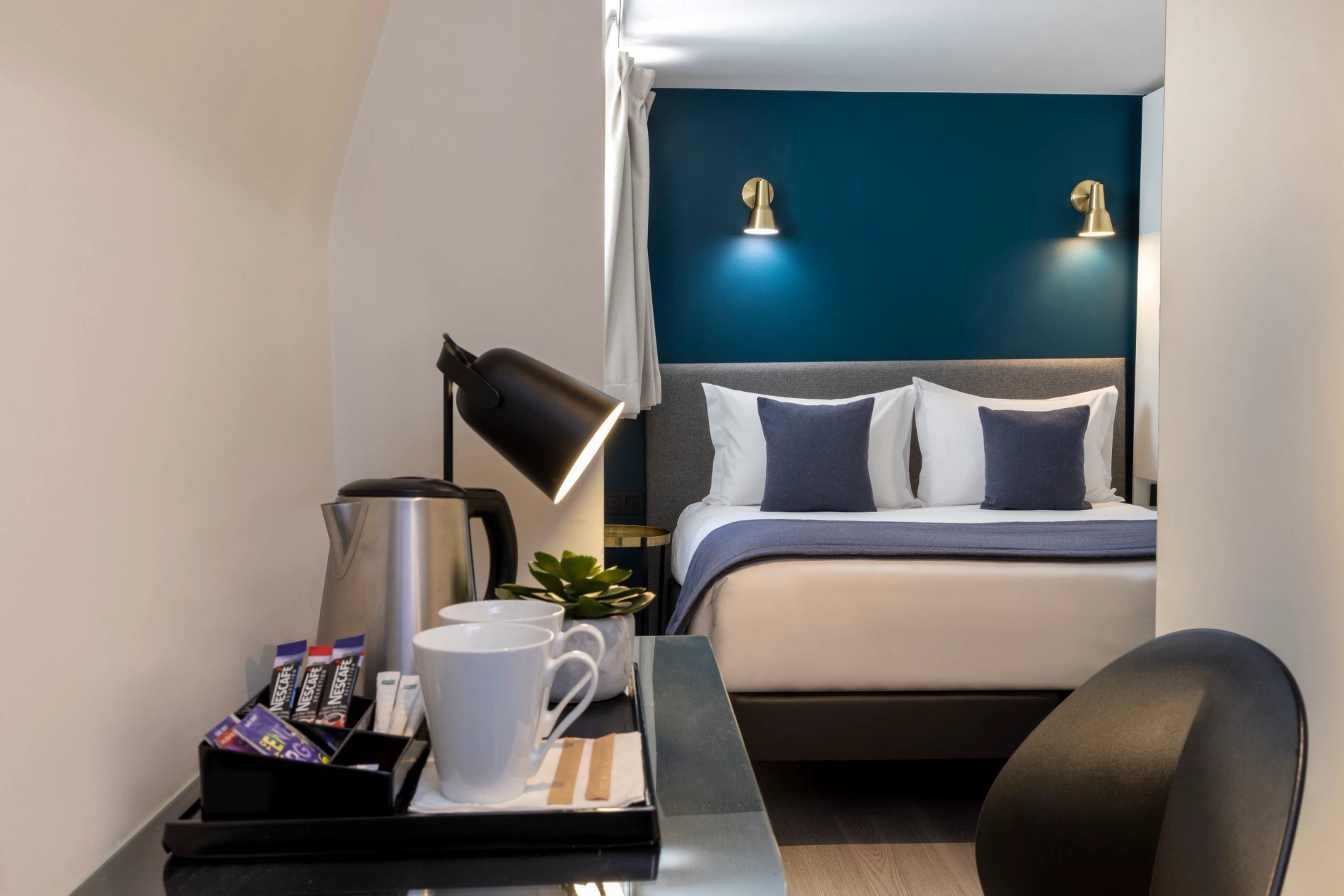 Hotel Brady Connecting Rooms Desk Kettle