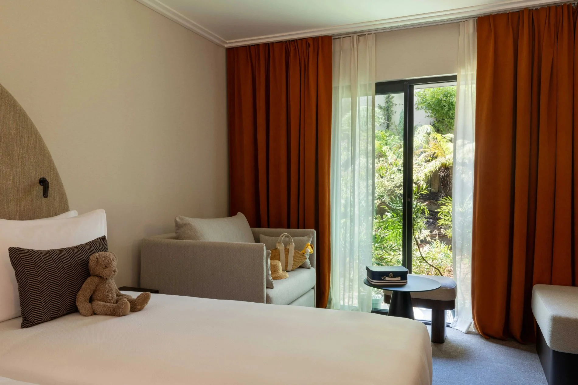 bcdf8b71-8047-4e46-8ae4-e15309357b0a