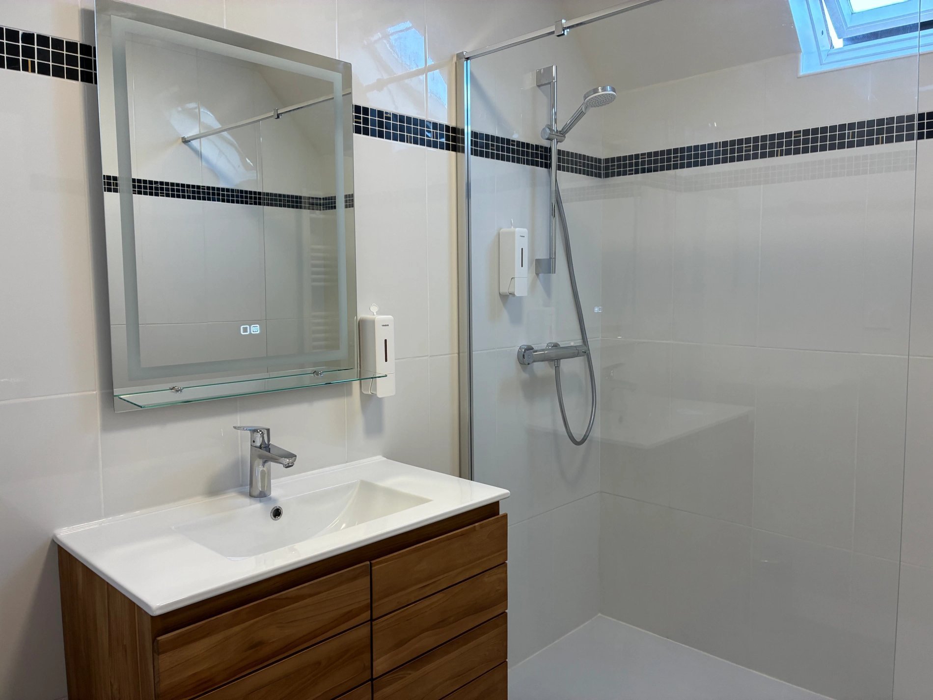 bd1dc886-ad77-4036-8ebb-79dac517bf0f