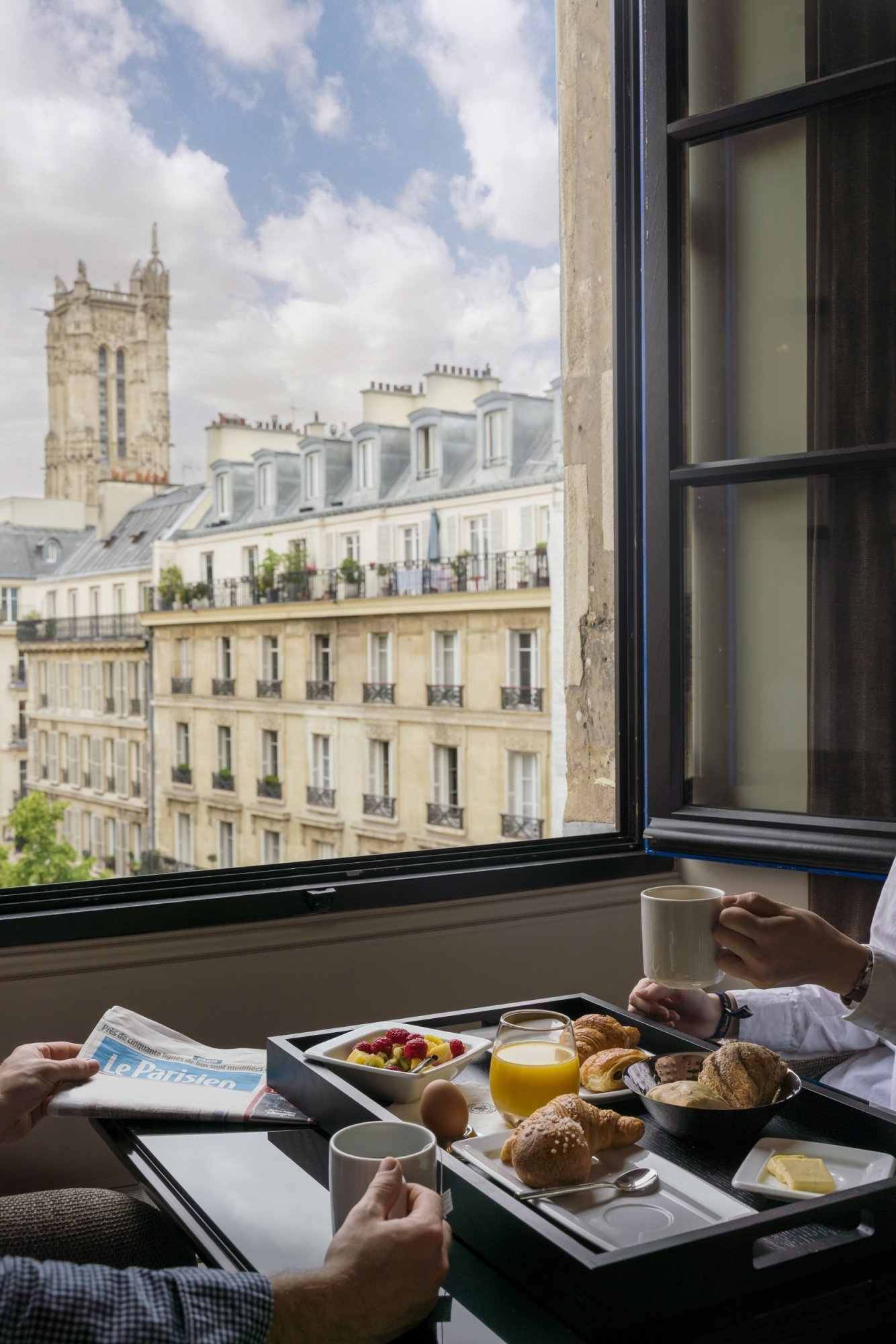 hotel paris 4th - breakfast in room - hotel le presbytère