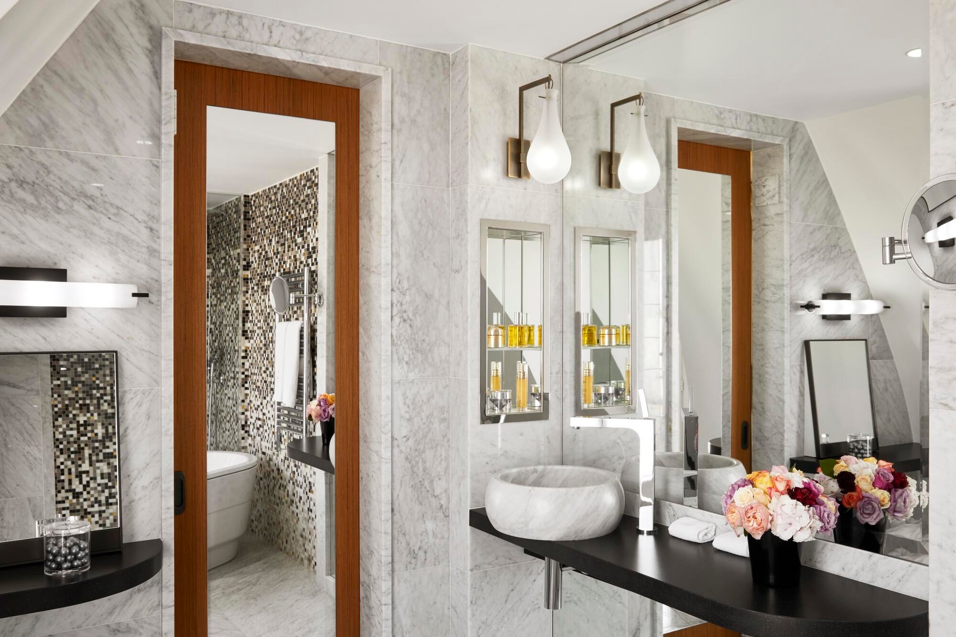 Bathroom Junior Suite - Hotel Montalembert Paris