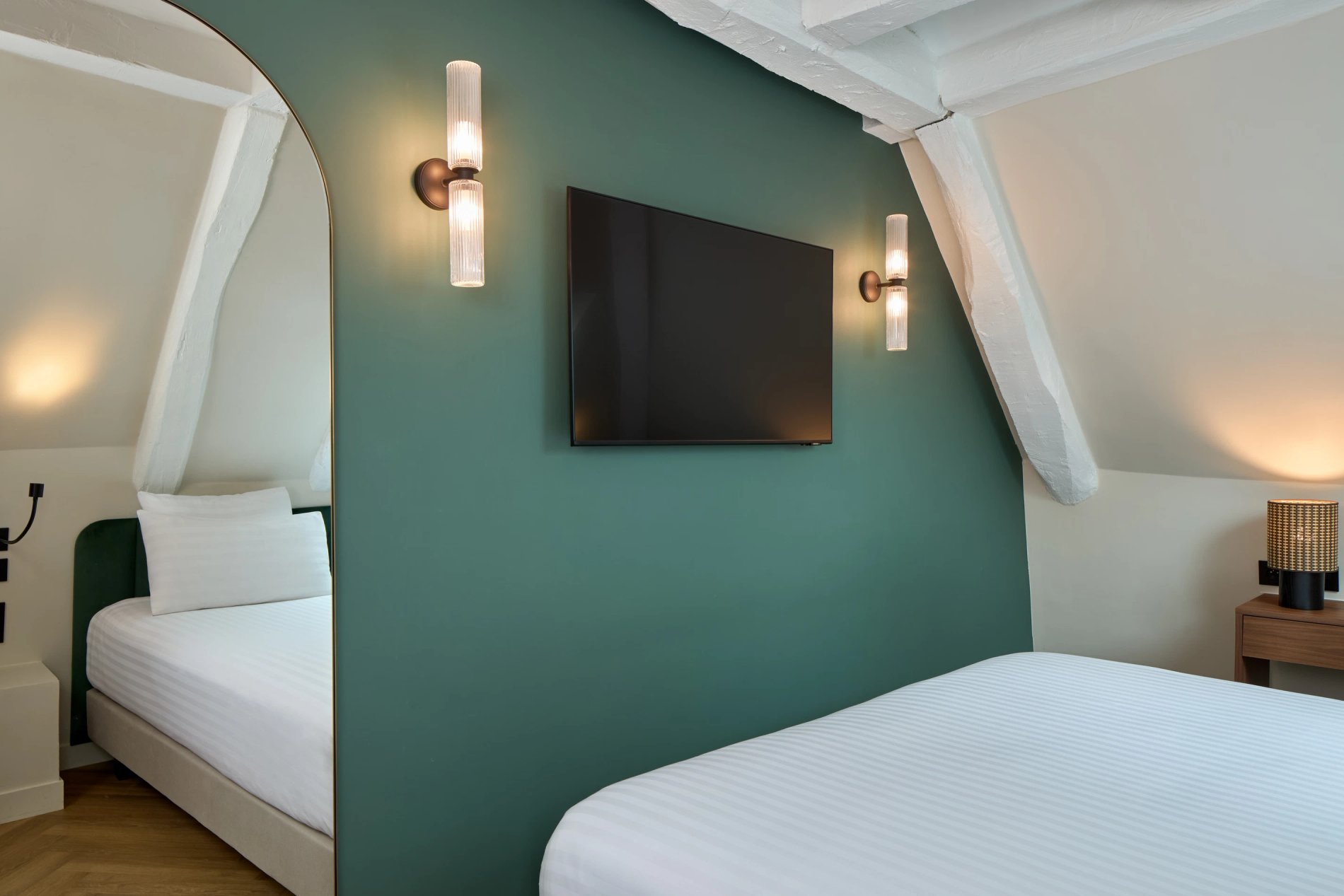 bee8ba55-4219-4f98-9c2f-9e3a5efbd3dc