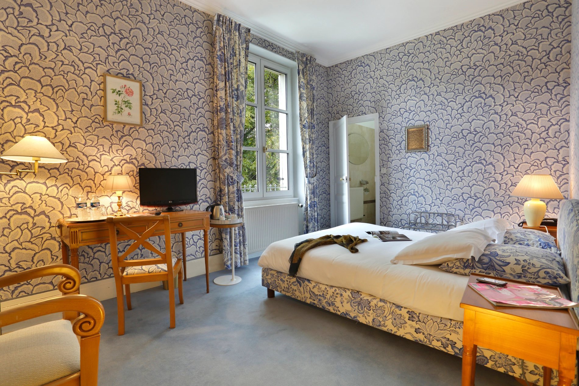 bf6b9553-ac79-4ecf-84be-2a89903cae2e