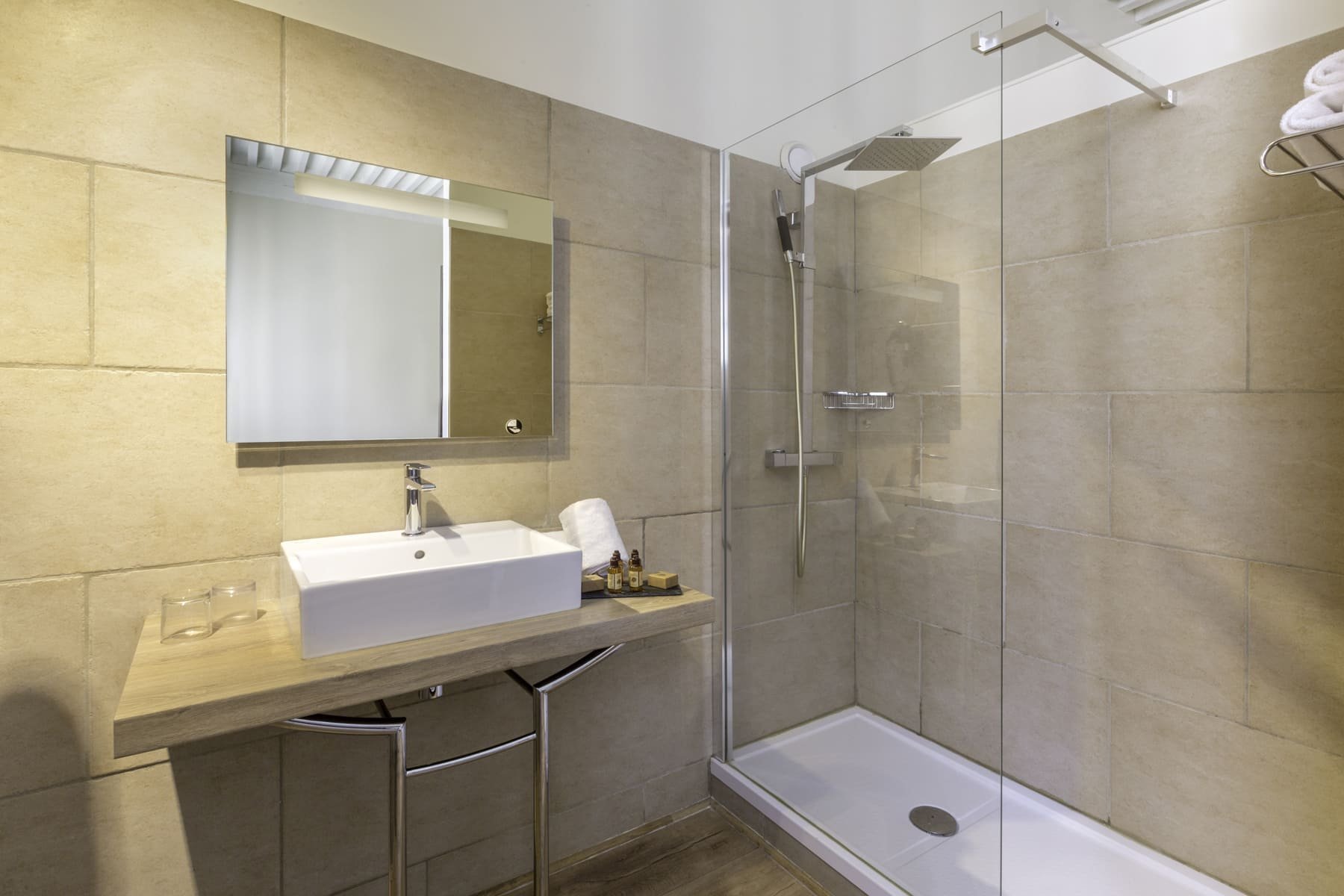 Best Western Marquis de la Baume Bathroom Junior Suite