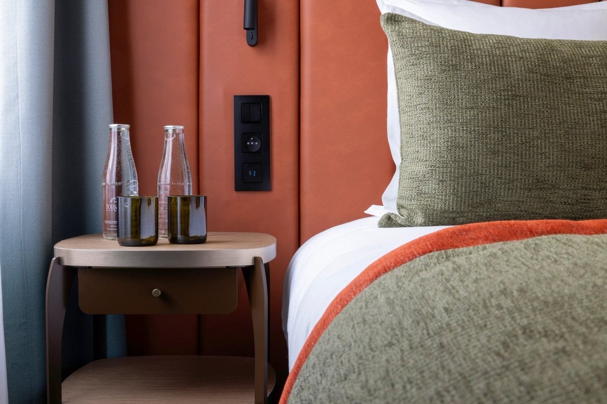 Hôtel L'Ormaie, Hôtel L'Ormaie Chambre Deluxe Bouteille eau