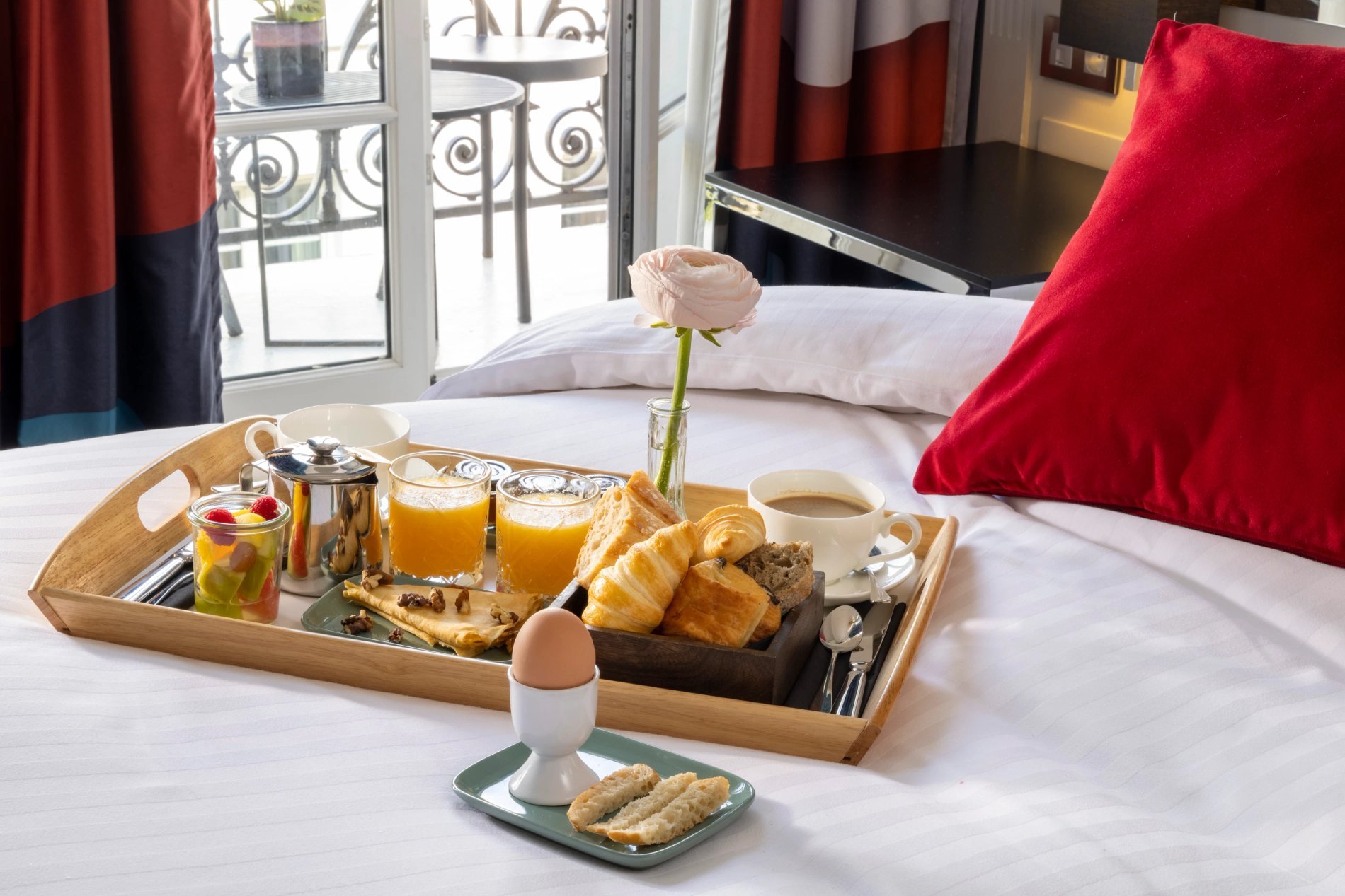 Hotel Les Matins de Paris Breakfast