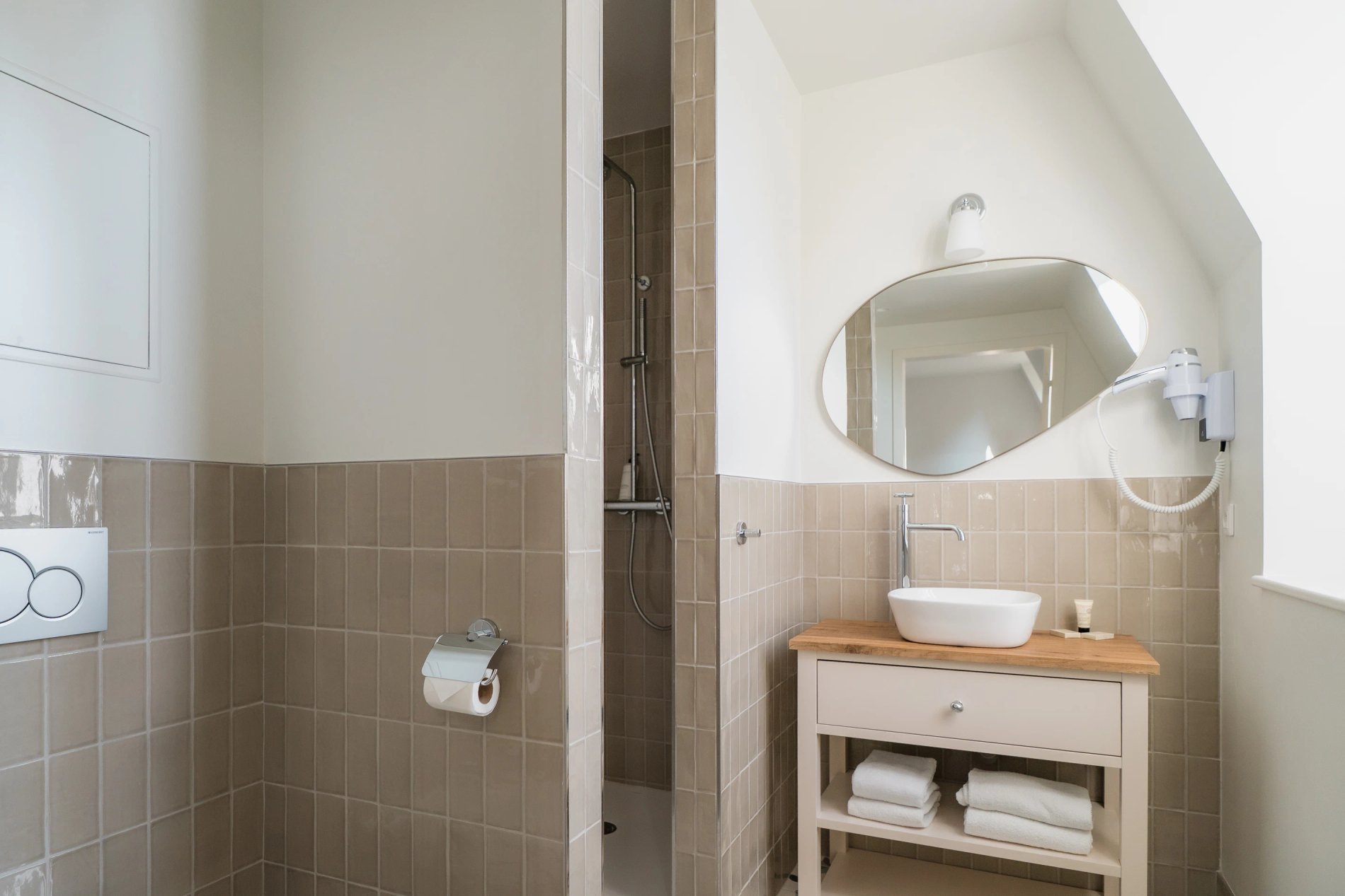 c1f45f5b-6c34-4ef4-a89c-fd39521c8f69