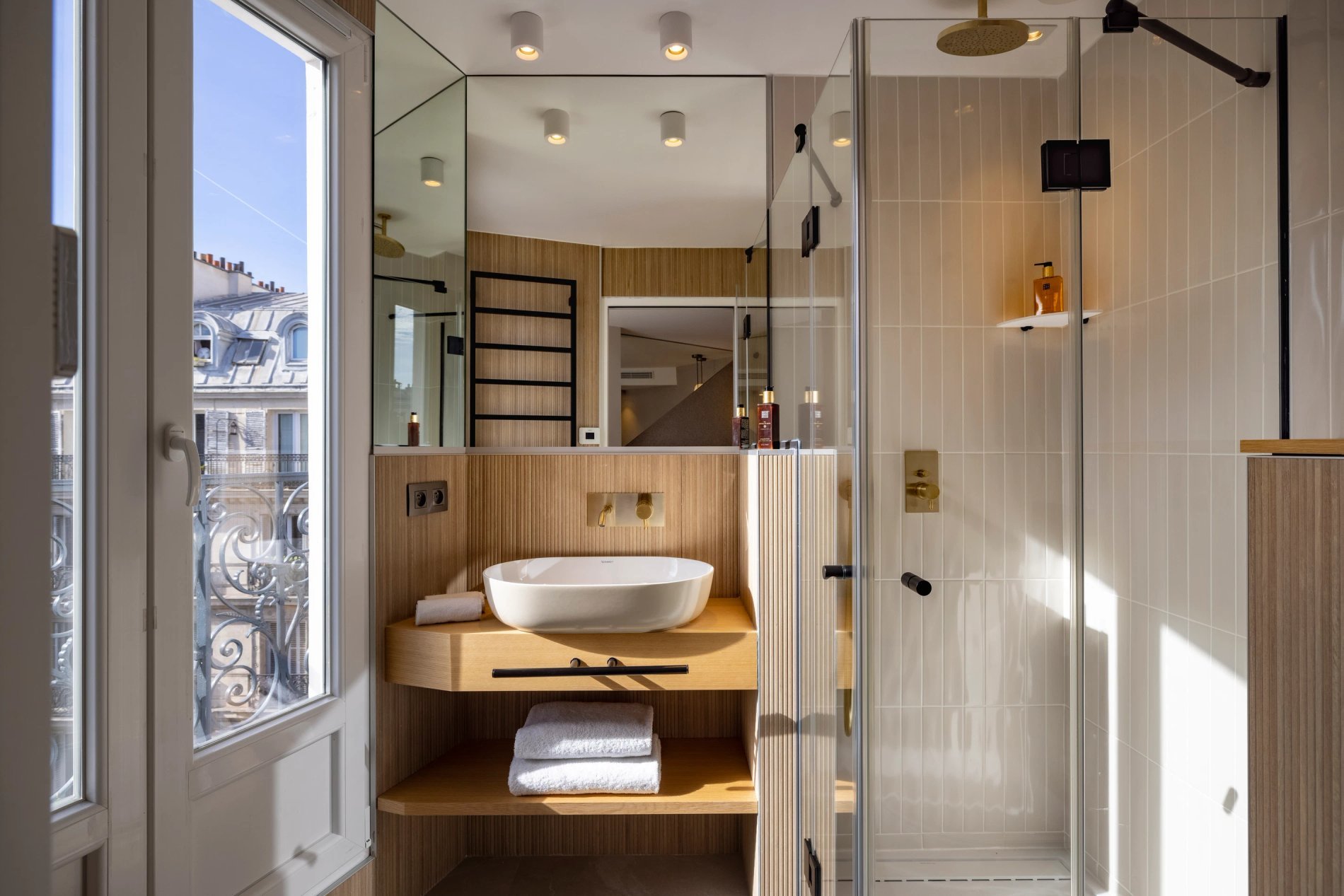 Hotel Beige Room Bathroom