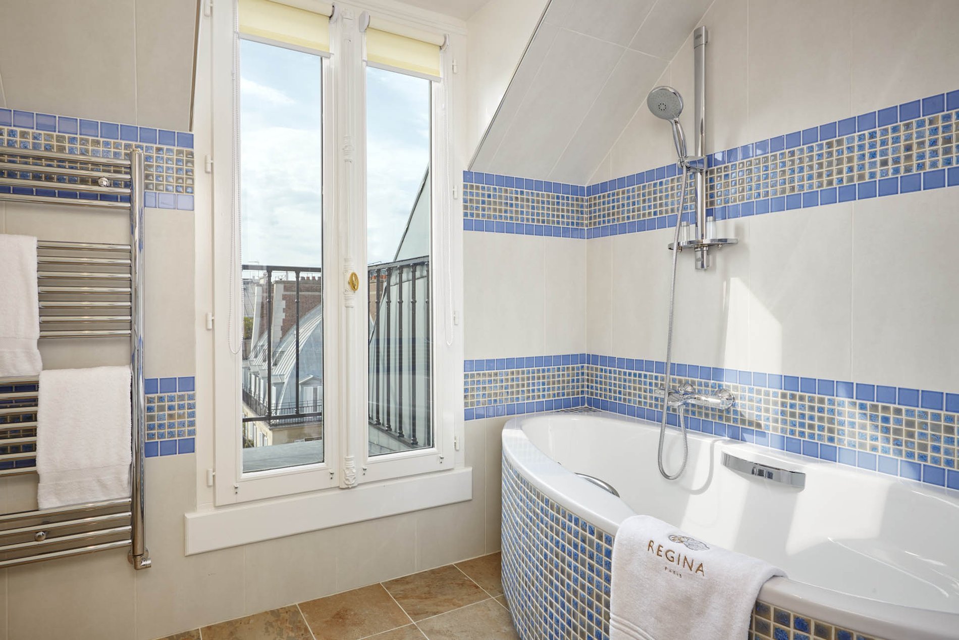 Hotel Regina Louvre Suite Famille Salle de Bain