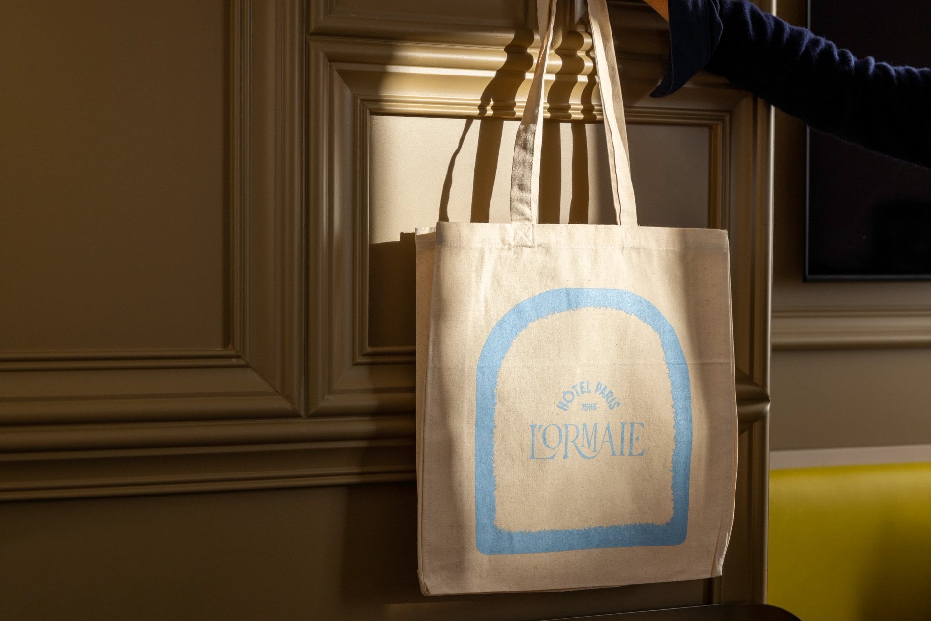 Hôtel L'Ormaie Tote bag