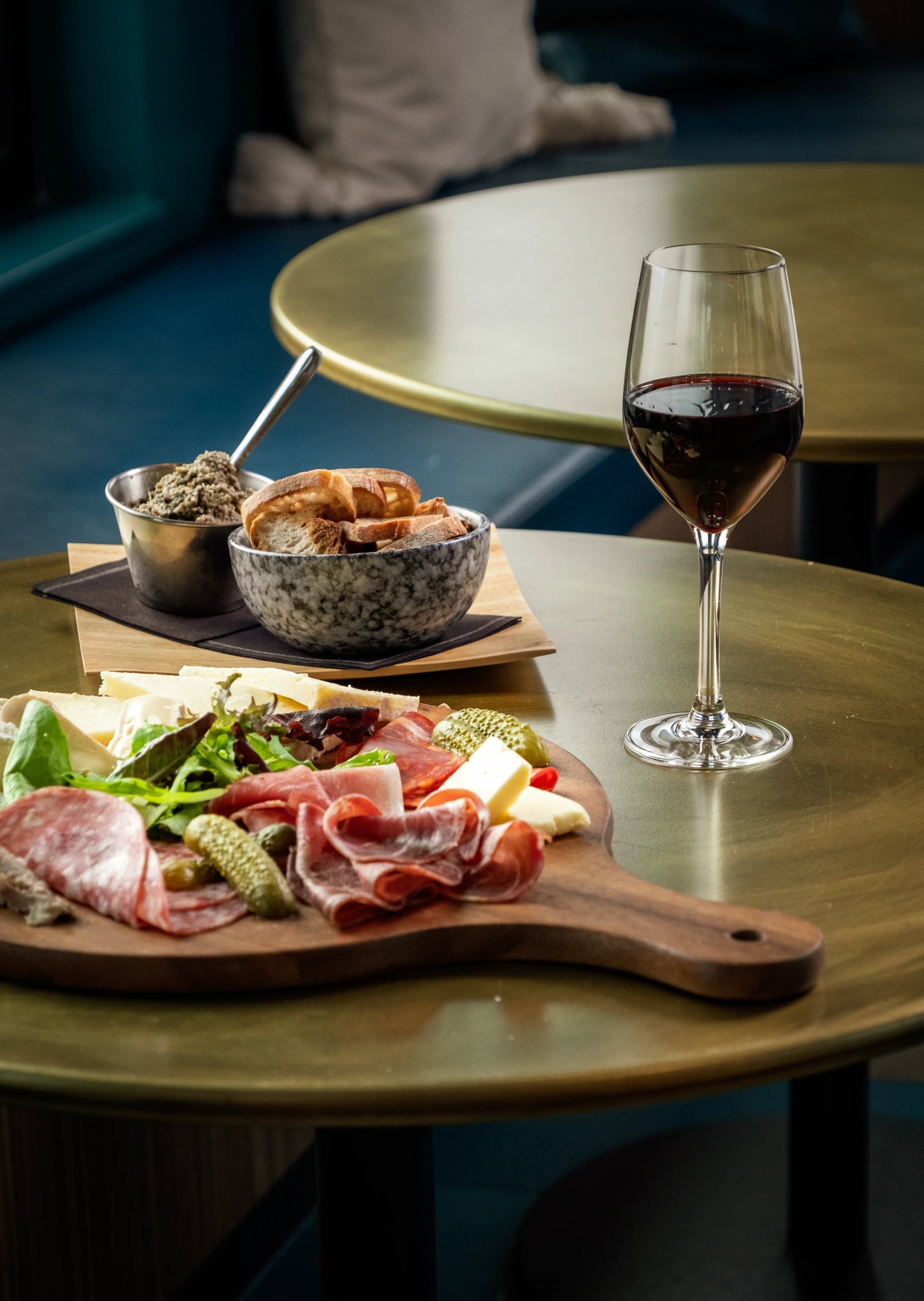 The Originals Boutique, Hôtel Maison Montmartre**** | Tapas | Rooftop | Paris