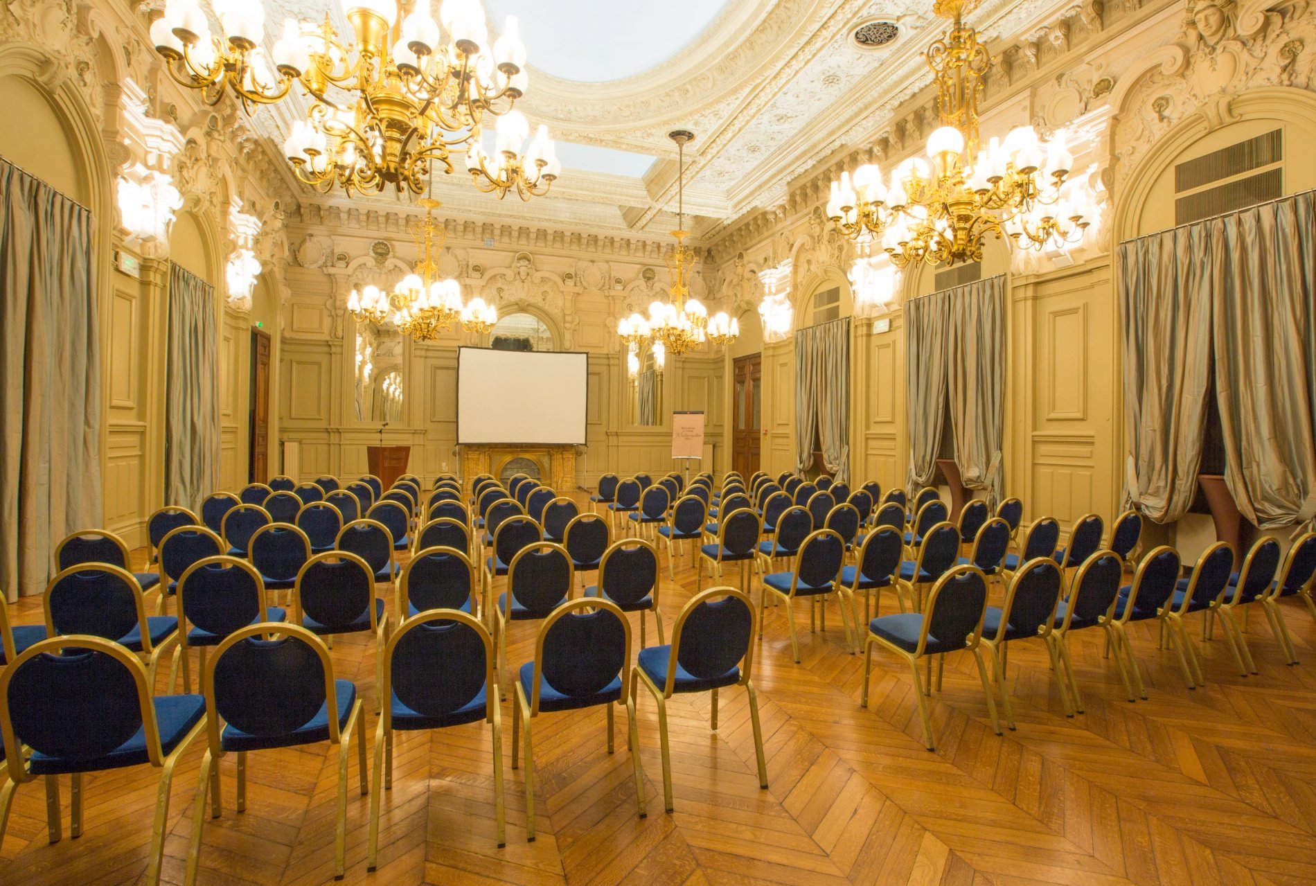 c4d02fe1-8e20-4f12-9934-1a87097bab10