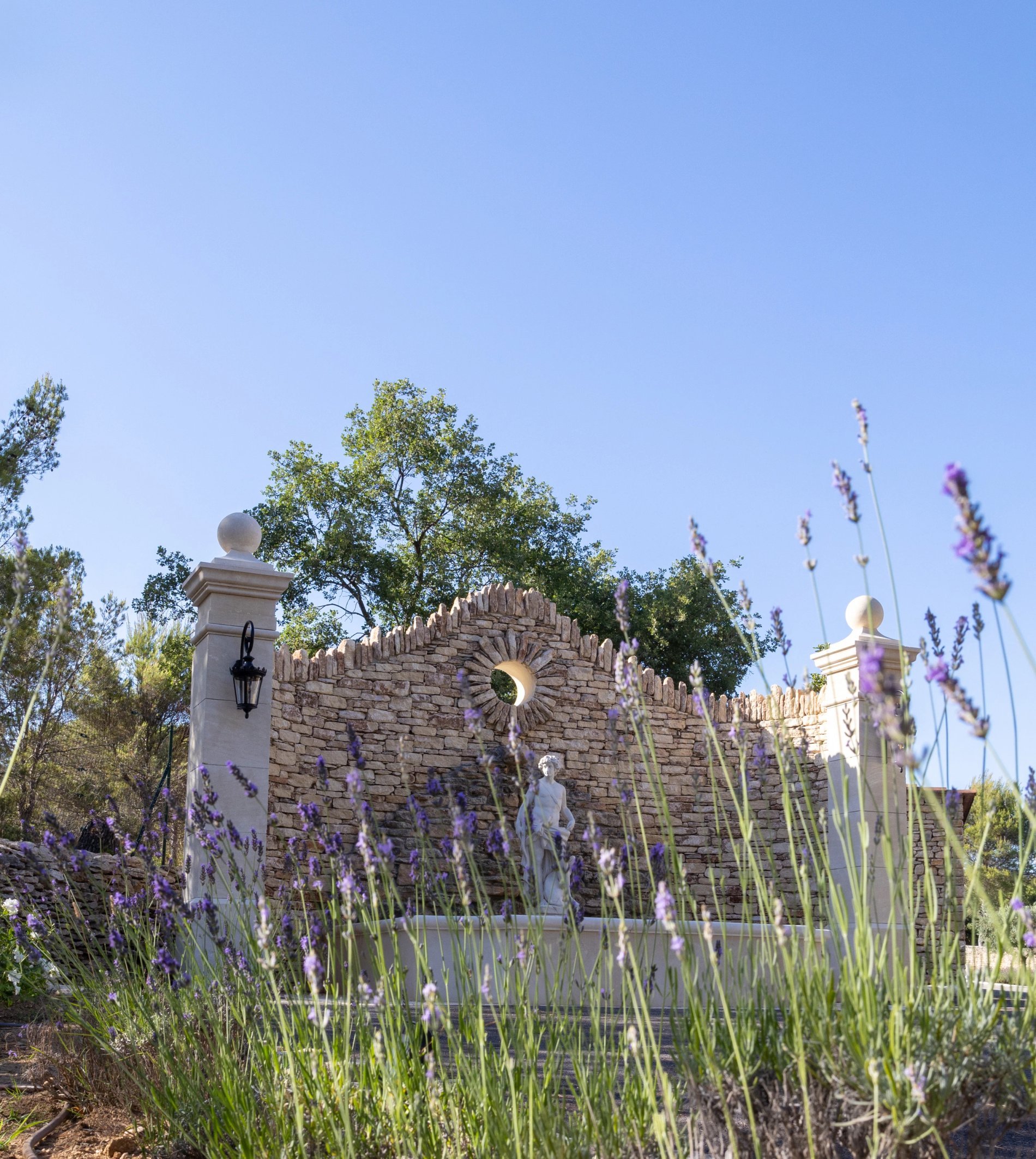 c5b57953-f1df-41c8-817f-a6f4320358cc